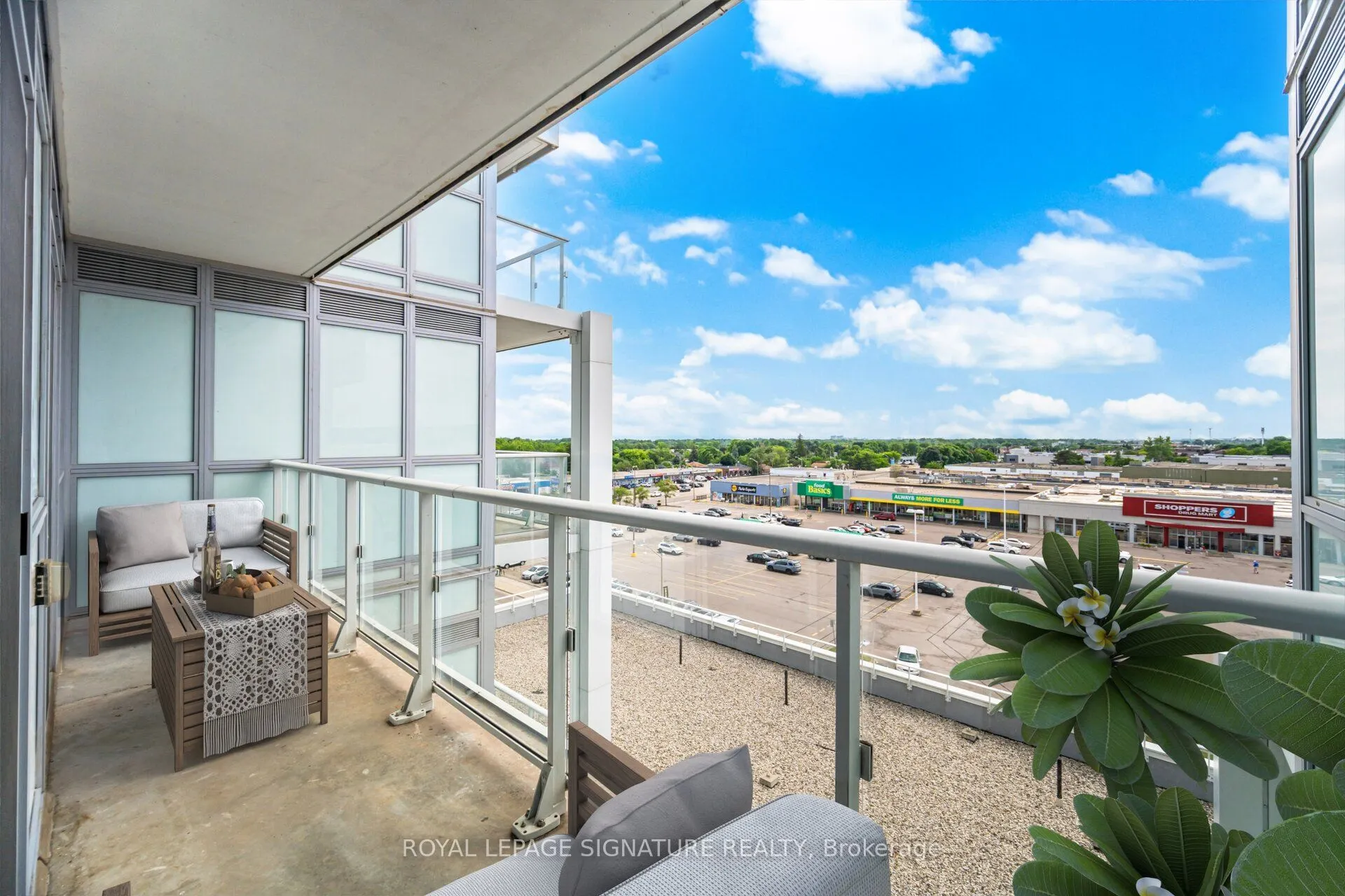 65 Speers Road, #610