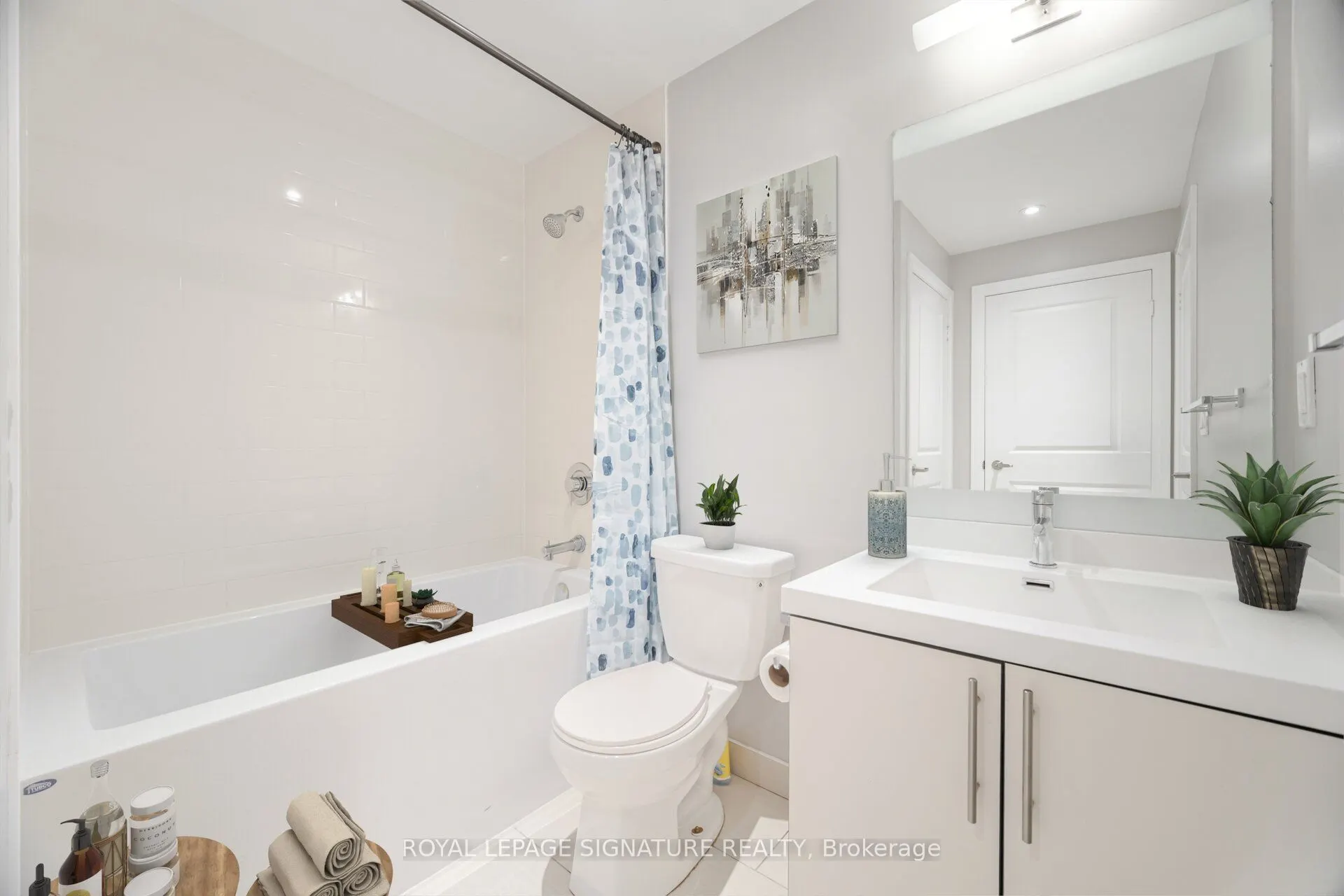 65 Speers Road, #610