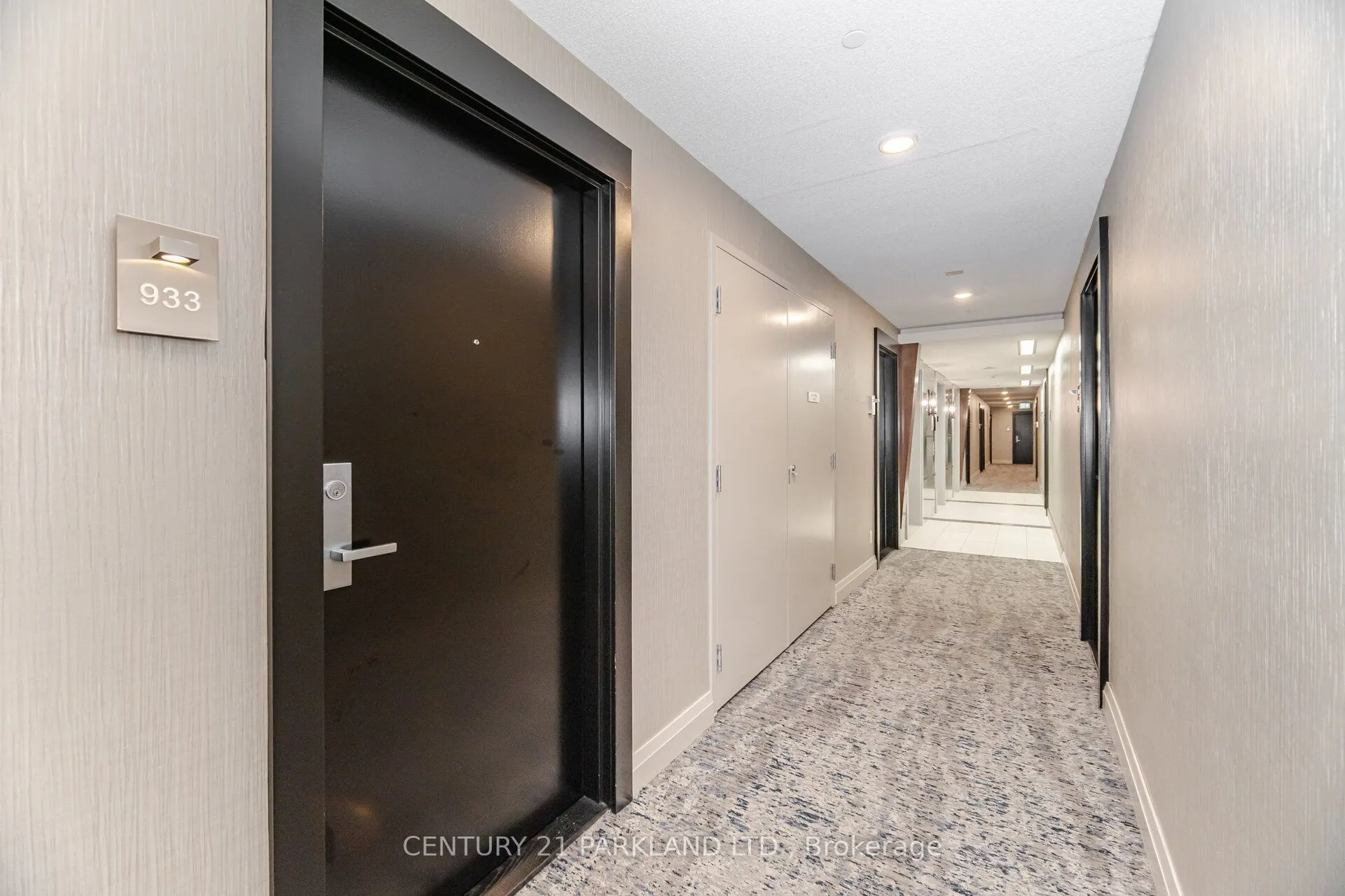 165 Legion Road N, #933
