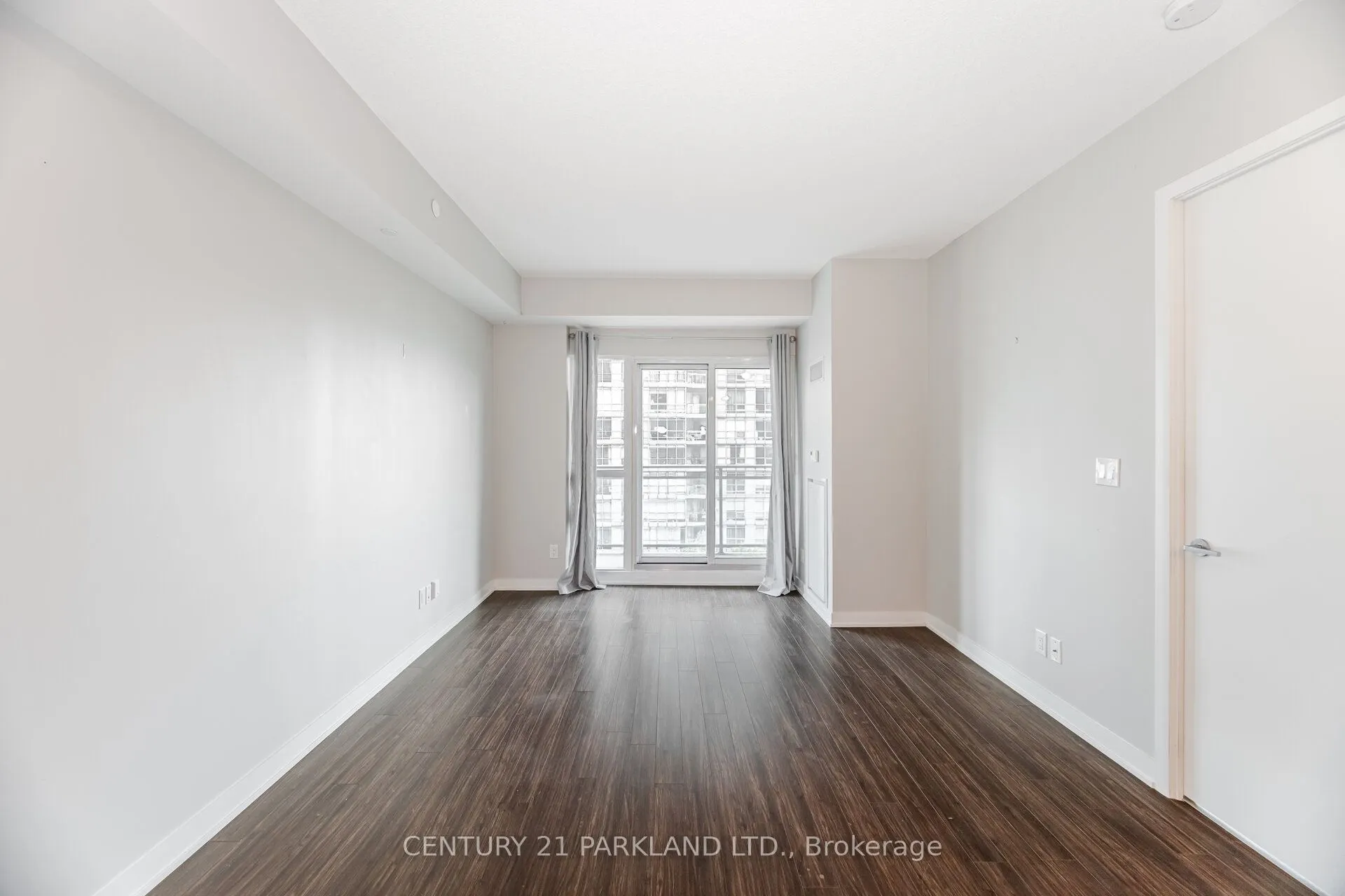 165 Legion Road N, #933
