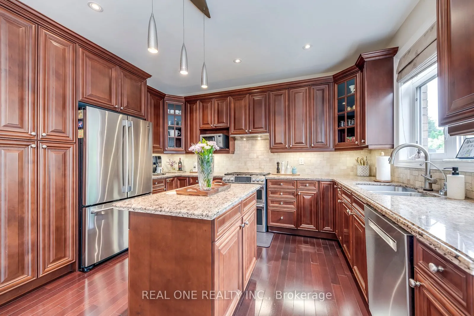 2336 Thruxton Drive