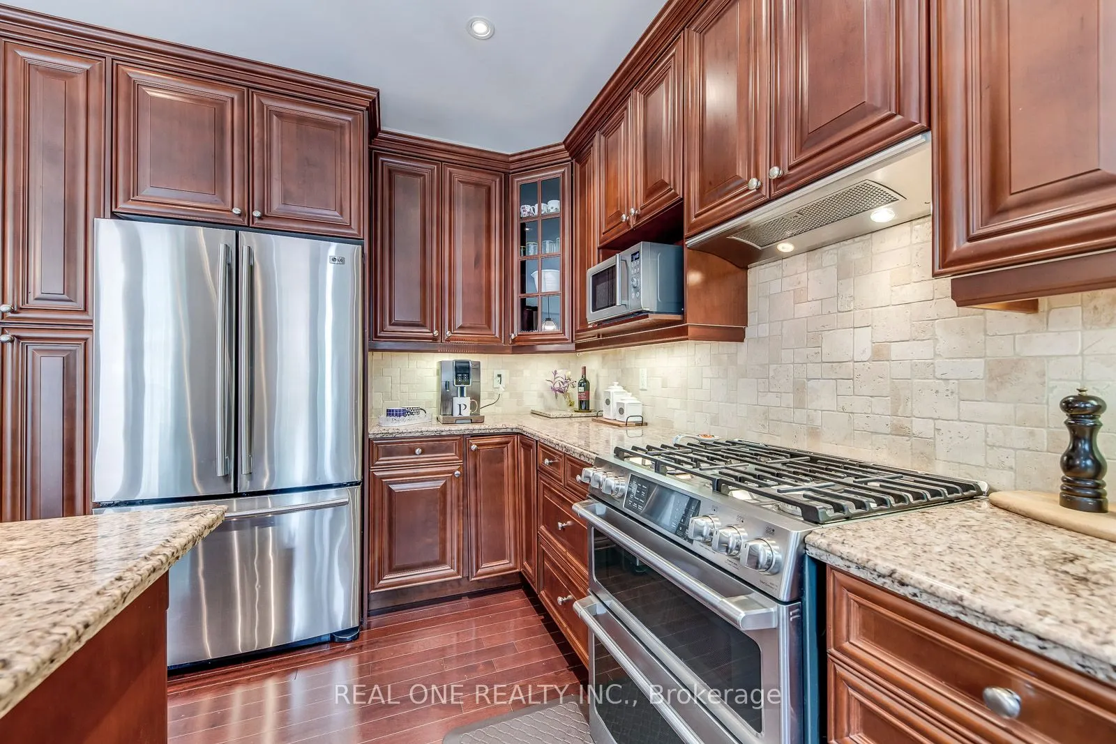 2336 Thruxton Drive