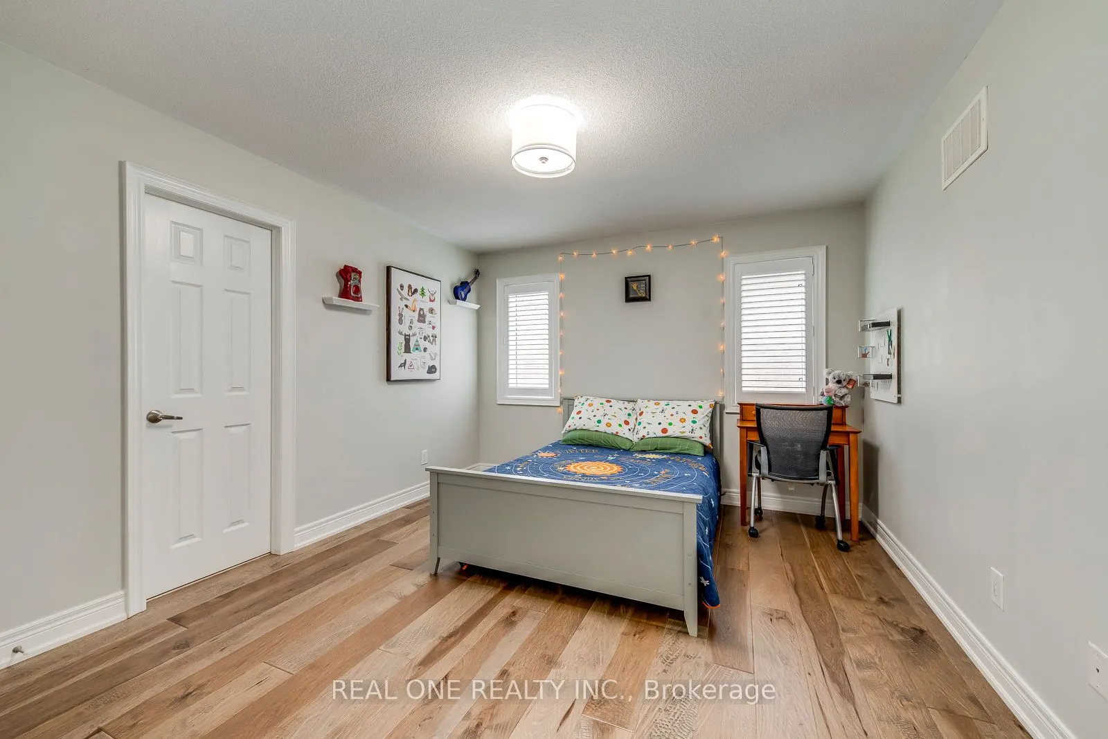 2336 Thruxton Drive