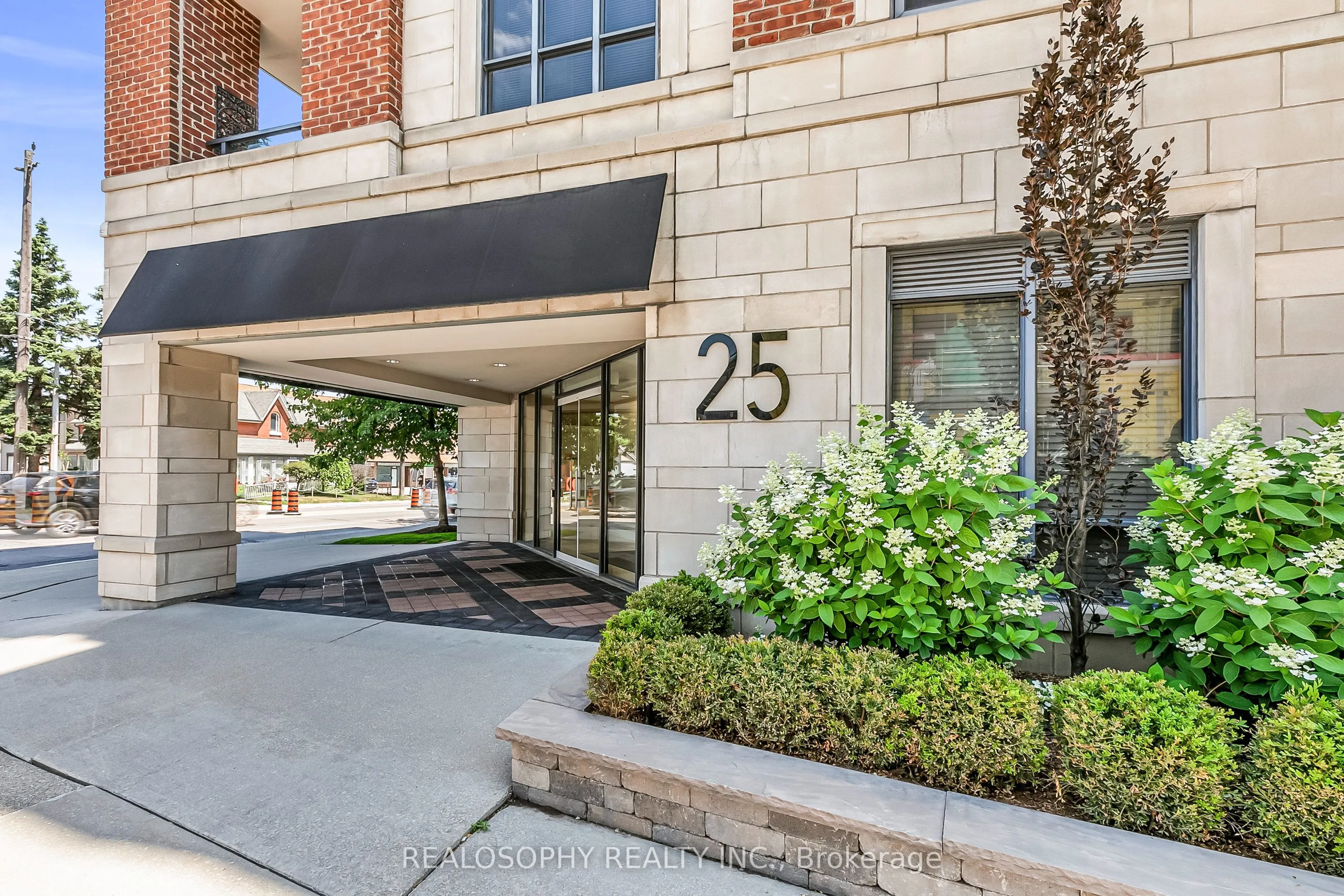 25 Earlington Avenue, #318