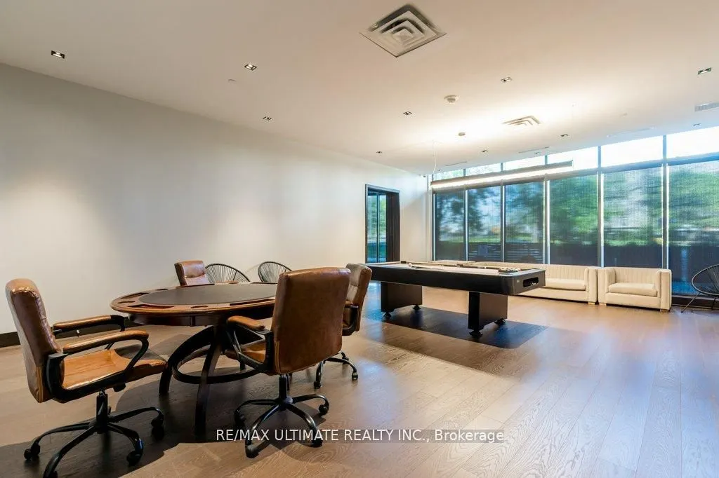 1461 Lawrence Avenue W, #2001