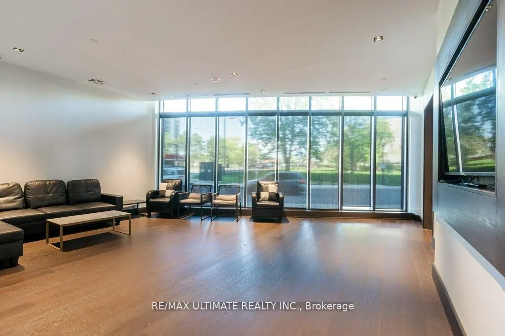 1461 Lawrence Avenue W, #2001