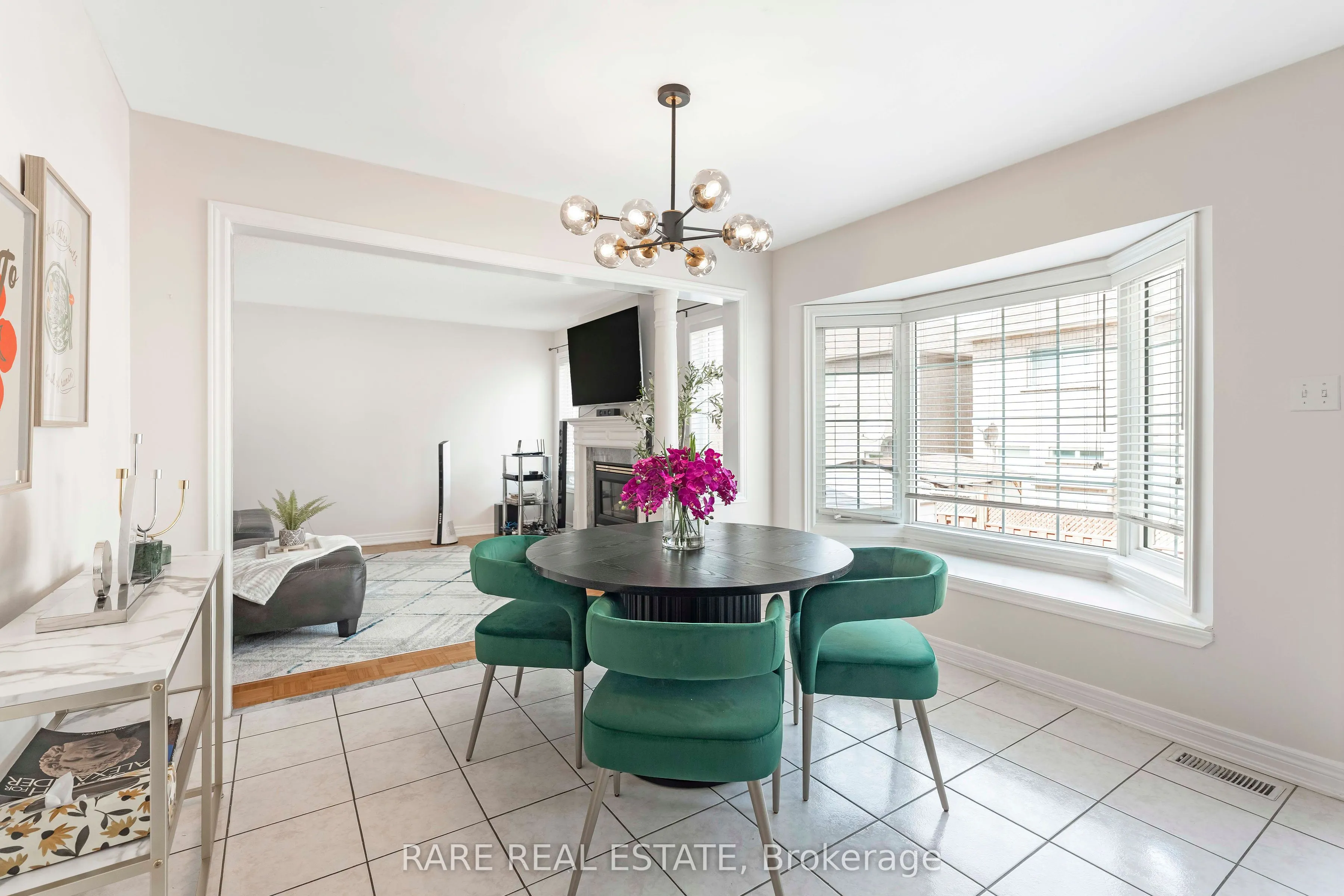 51 Wild Indigo Crescent