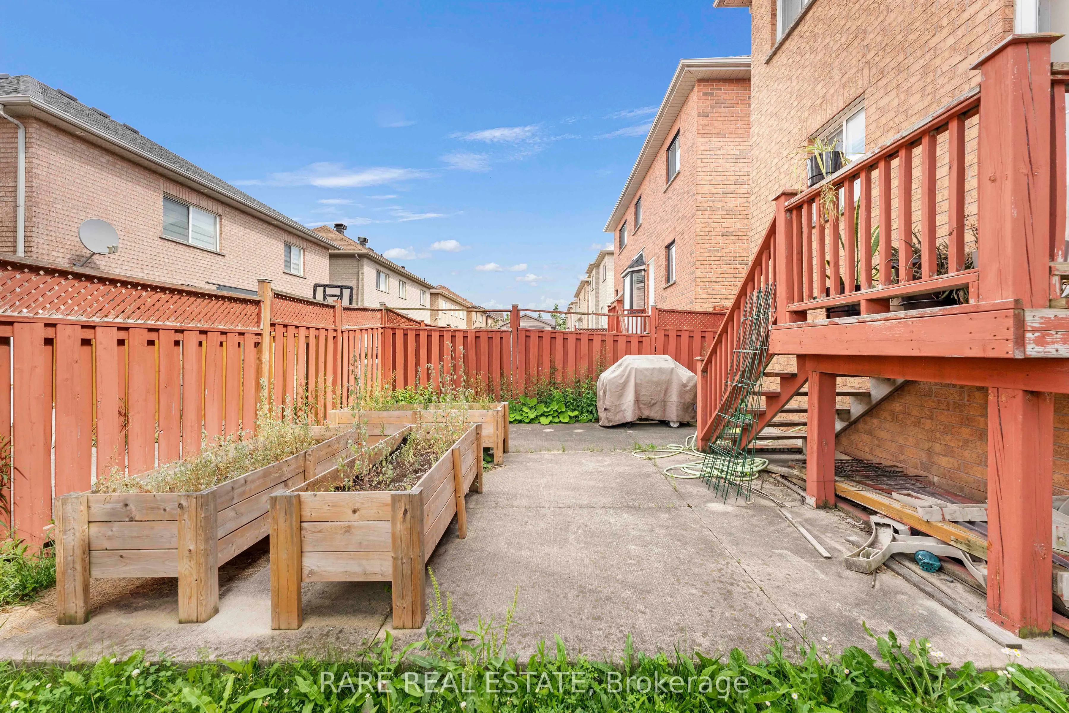 51 Wild Indigo Crescent