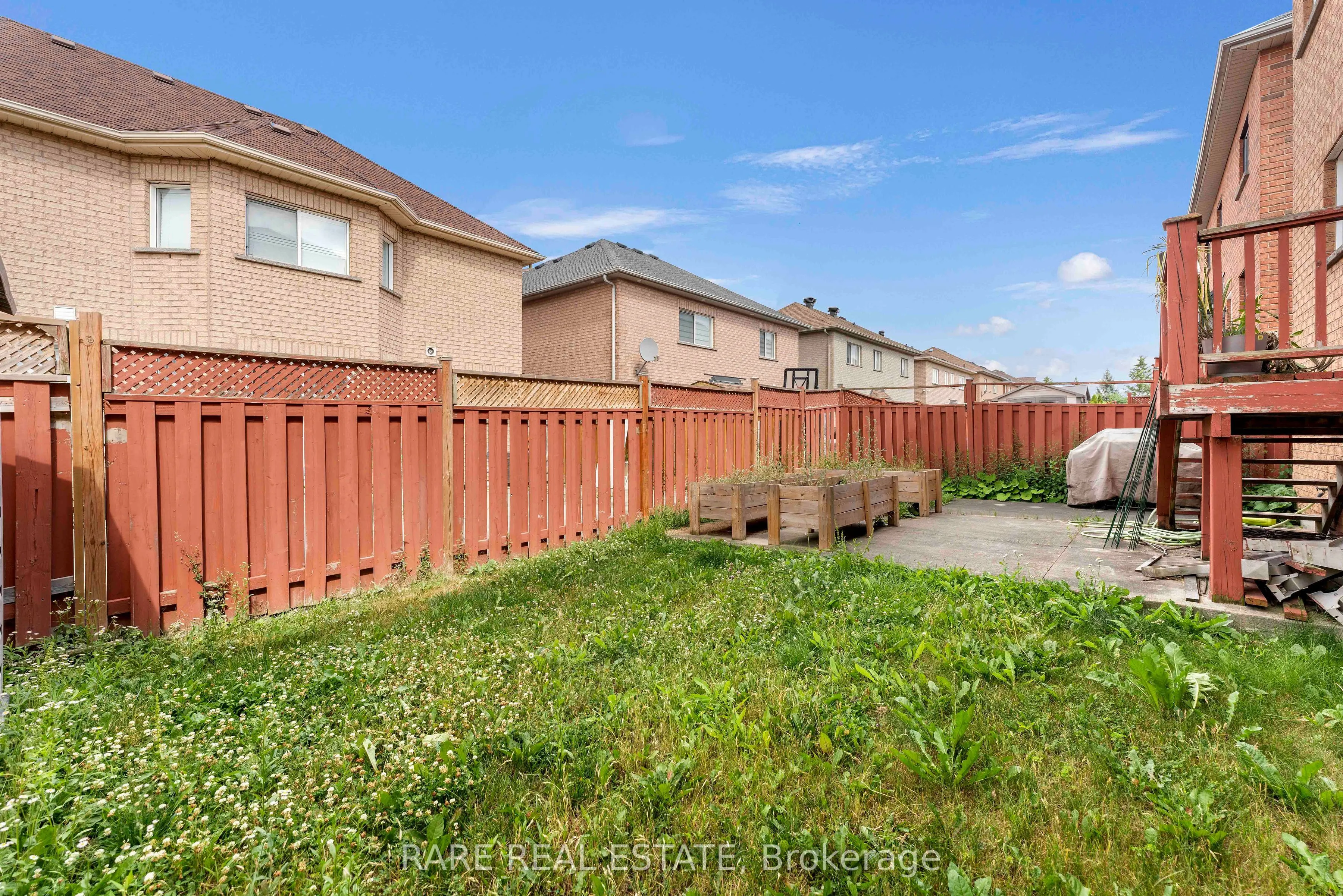 51 Wild Indigo Crescent
