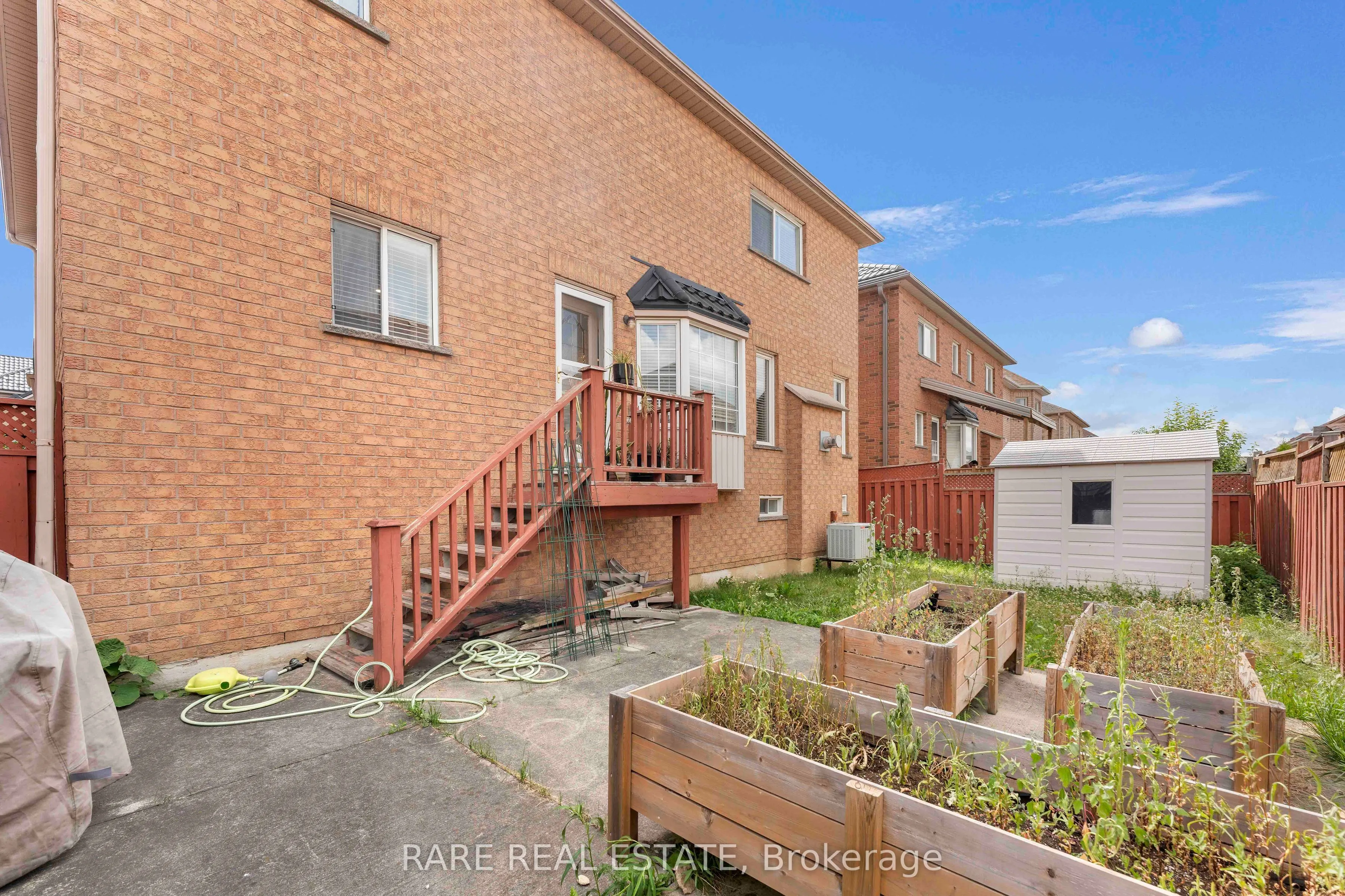 51 Wild Indigo Crescent