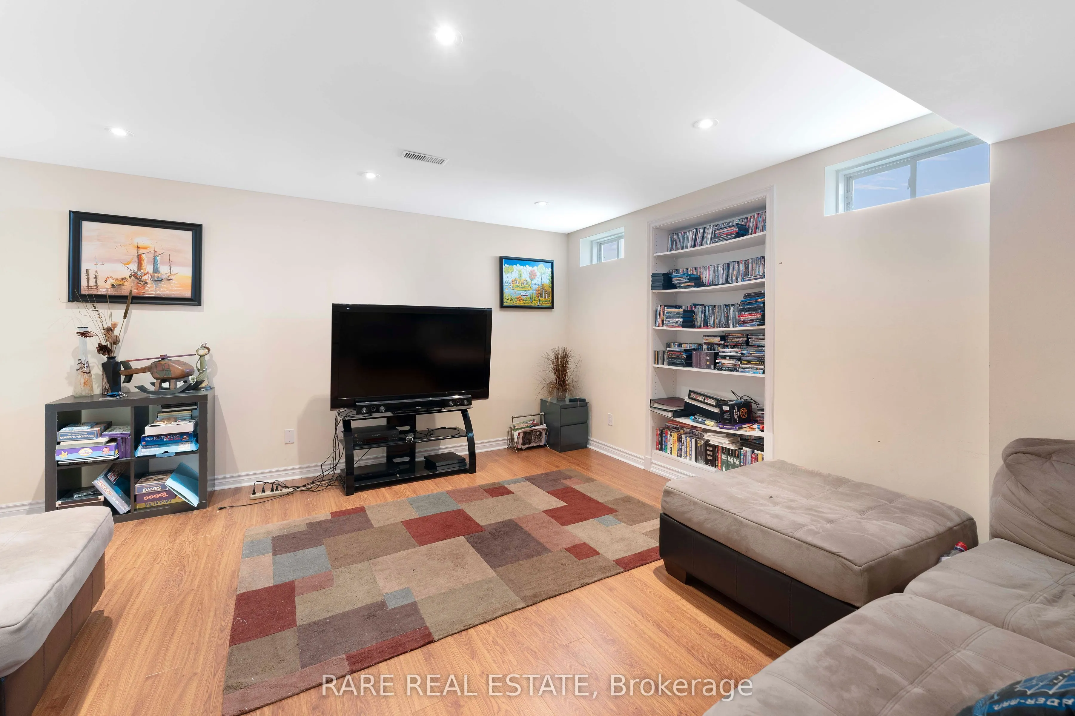 51 Wild Indigo Crescent