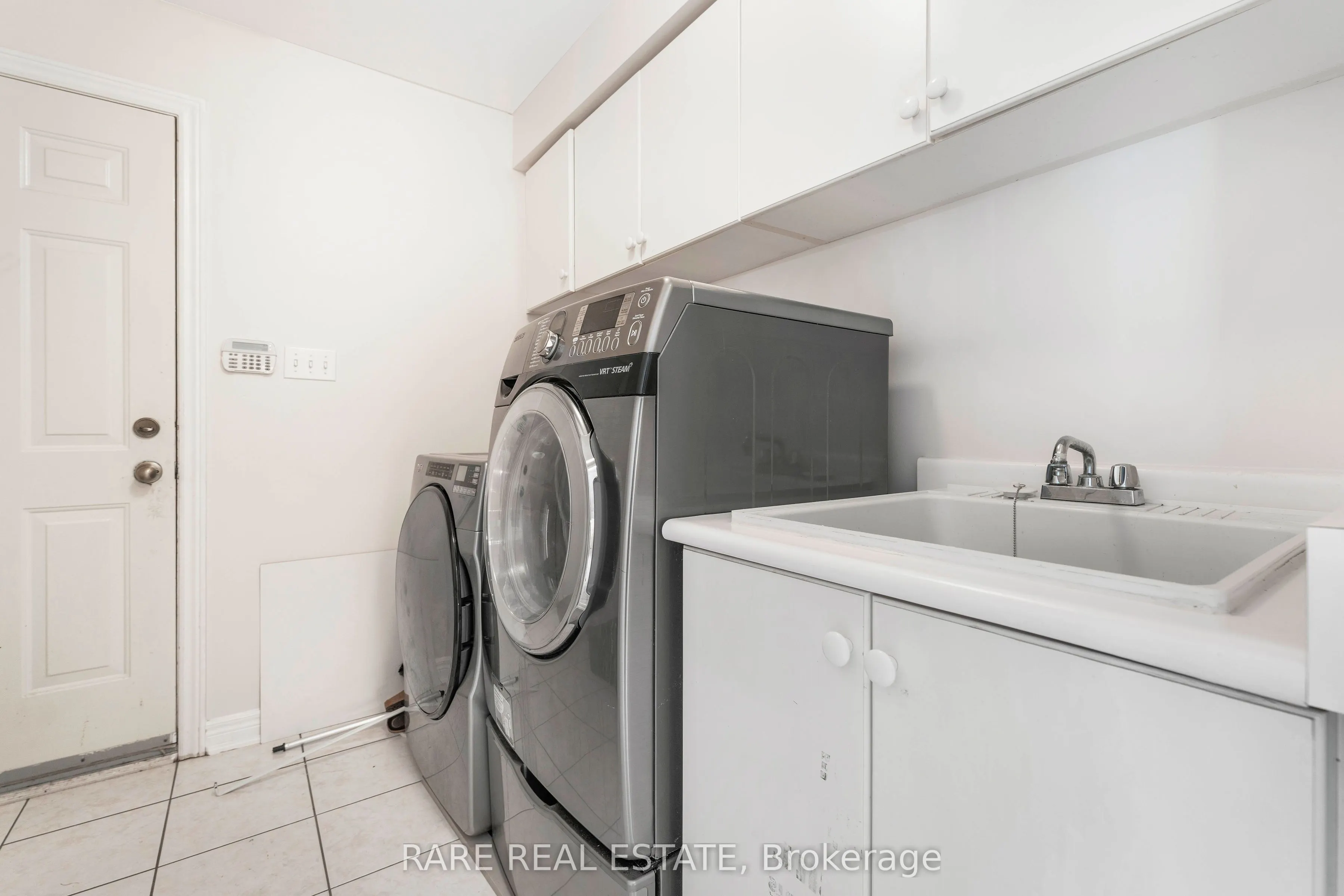 51 Wild Indigo Crescent