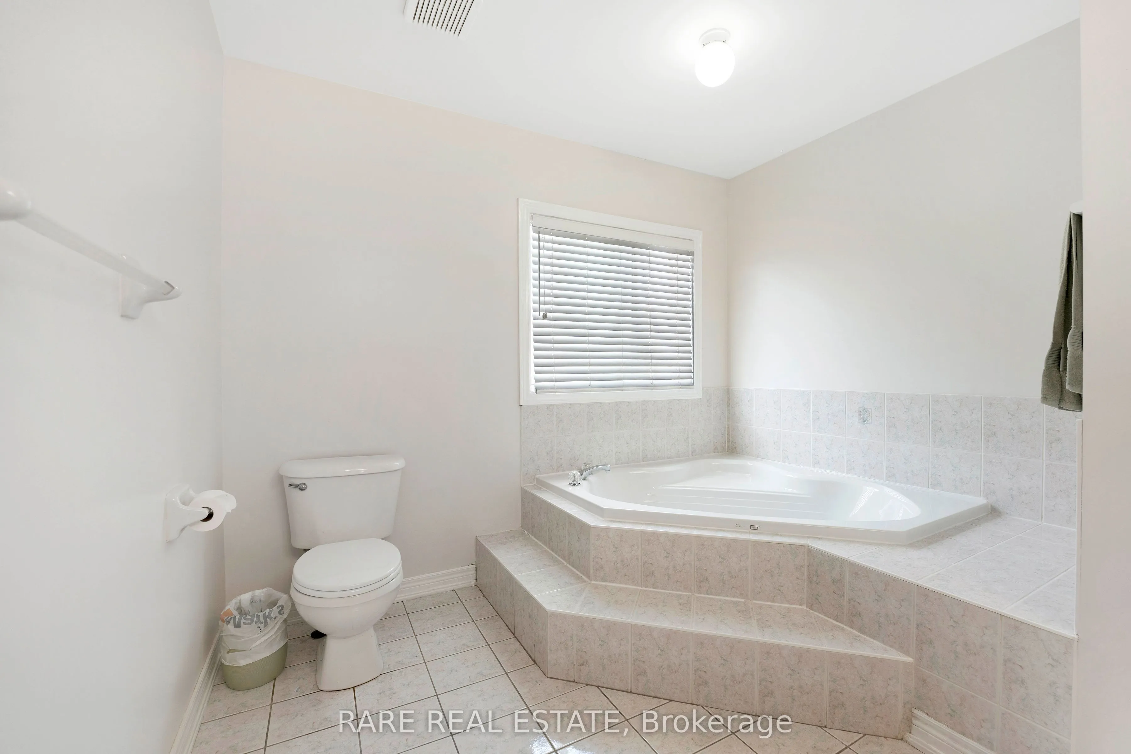 51 Wild Indigo Crescent