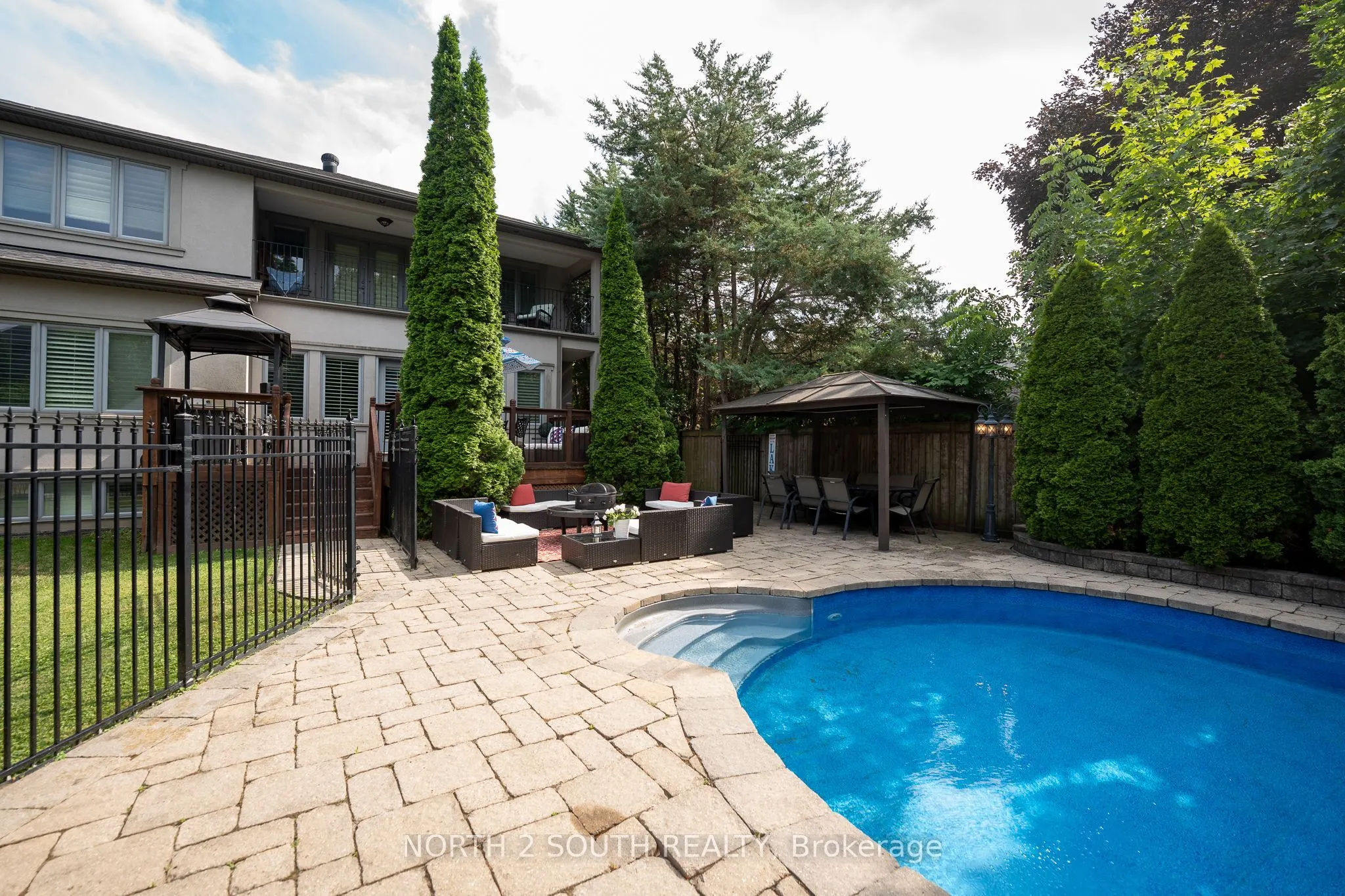 339 Burnhamthorpe Road