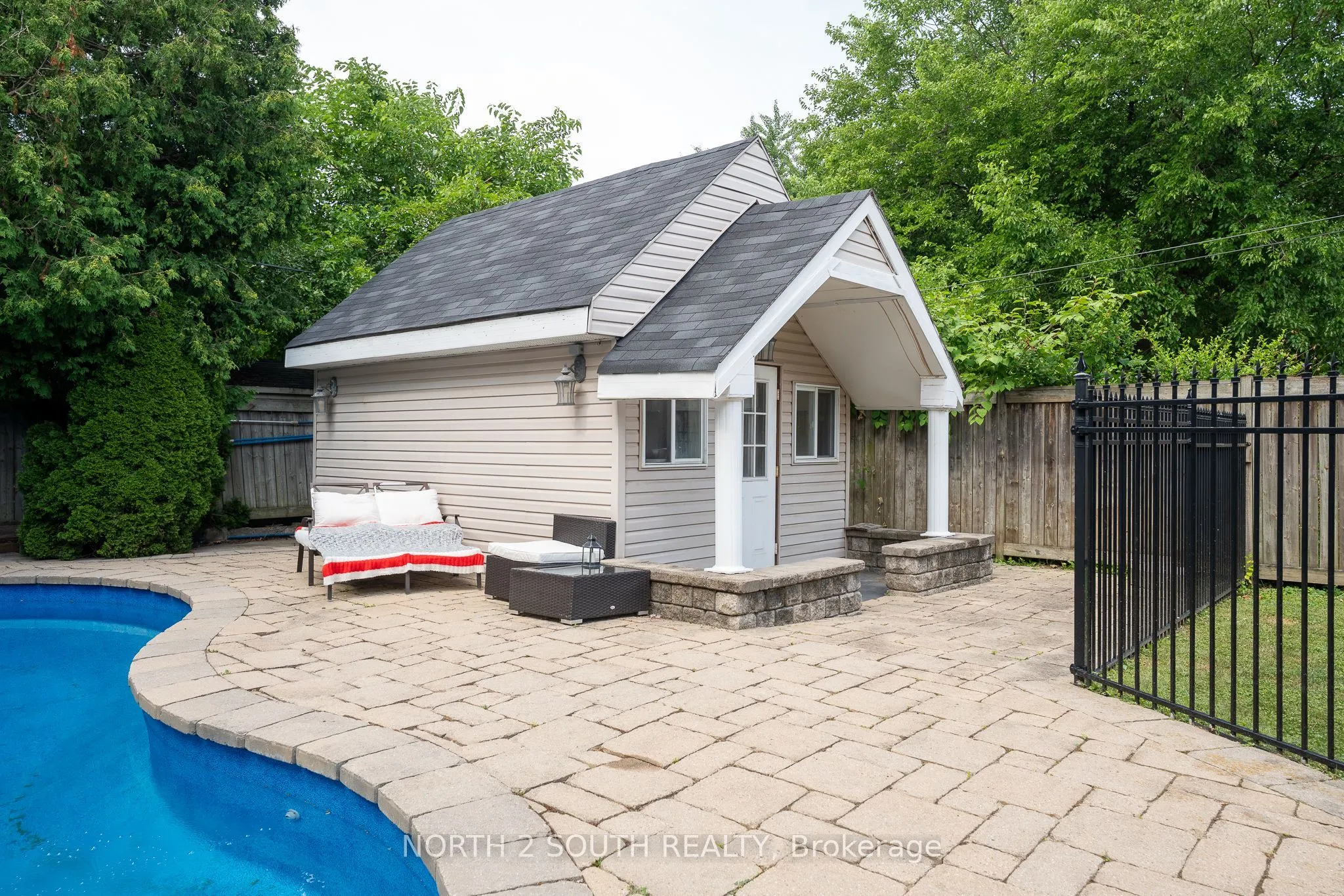 339 Burnhamthorpe Road