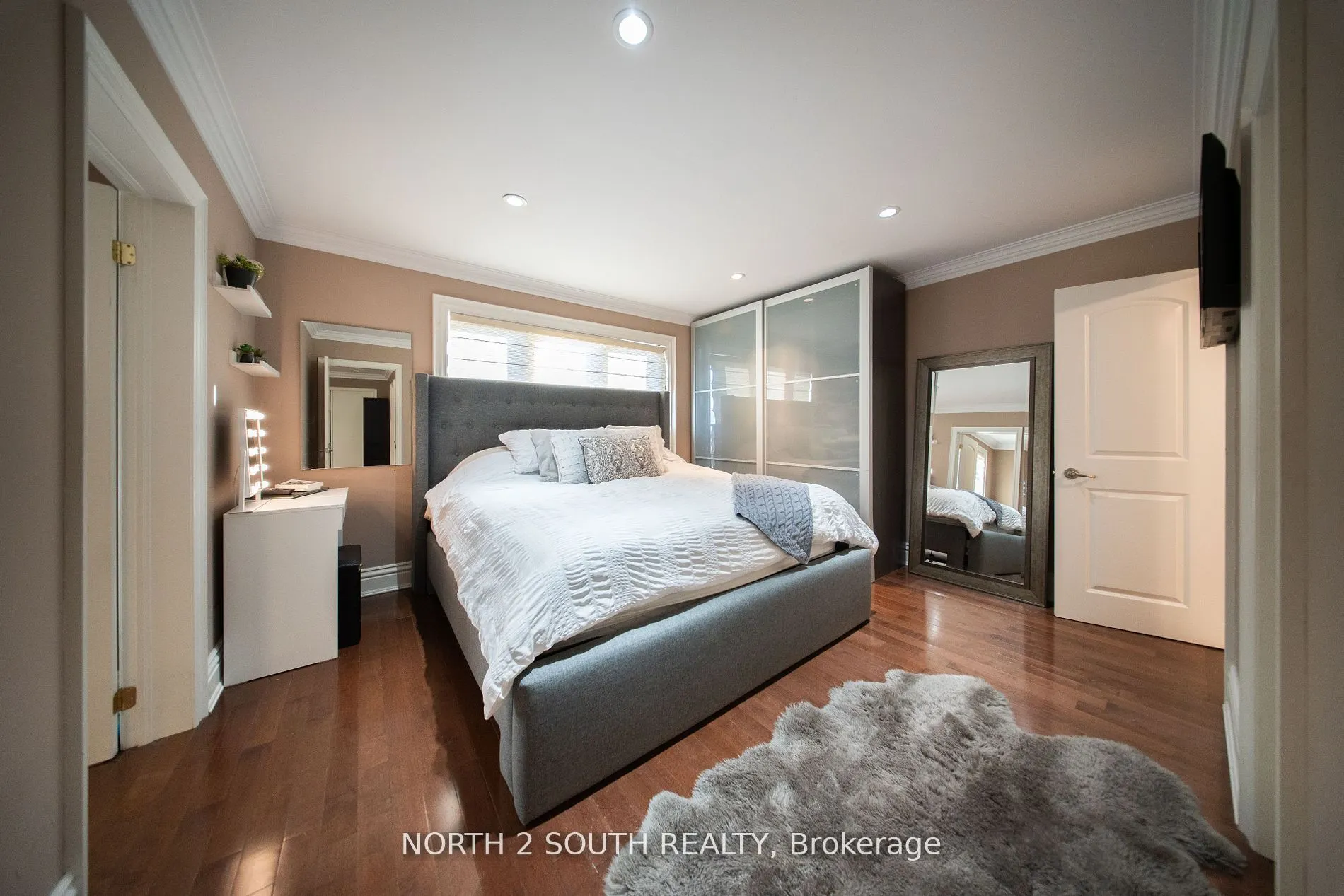 339 Burnhamthorpe Road