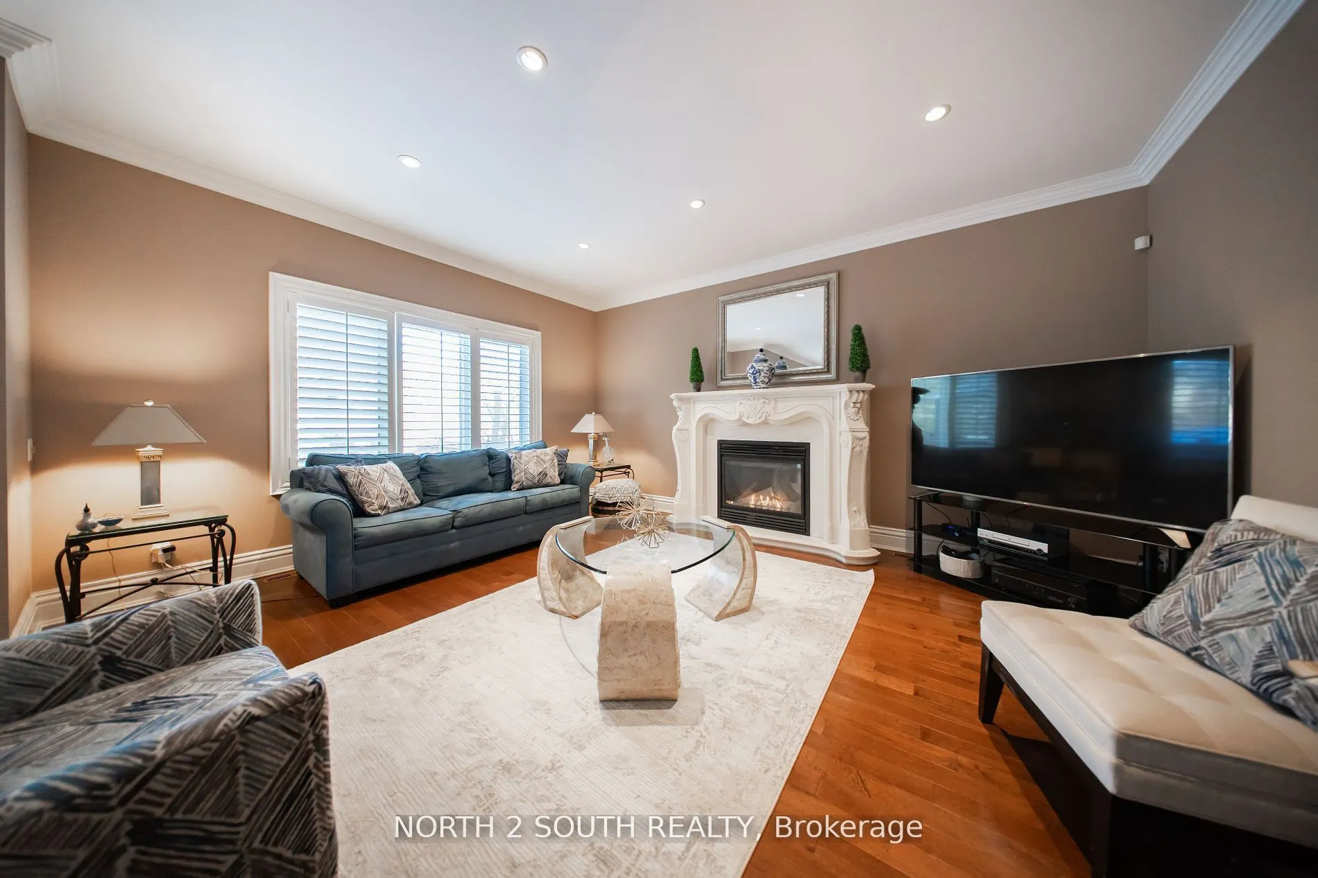 339 Burnhamthorpe Road