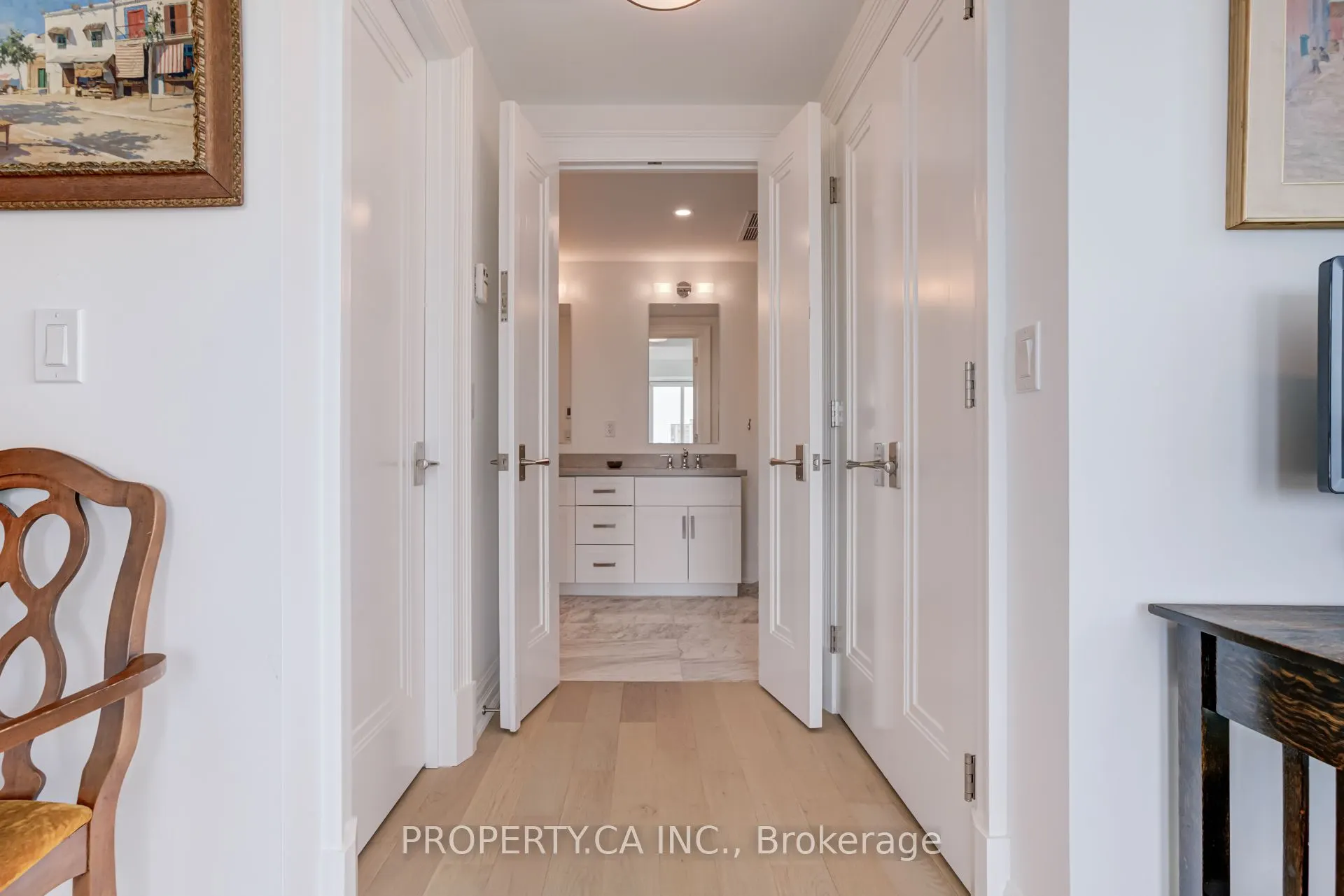 2060 Lakeshore Road, #902
