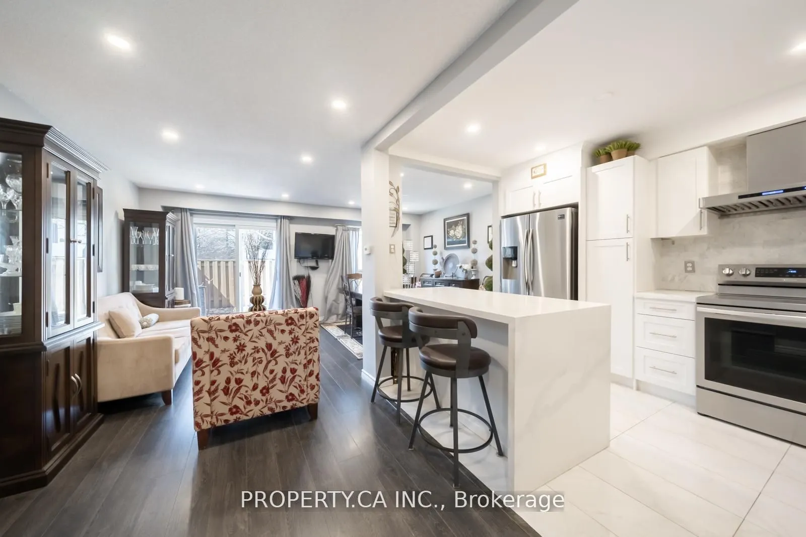 64 Dawson Crescent, #64