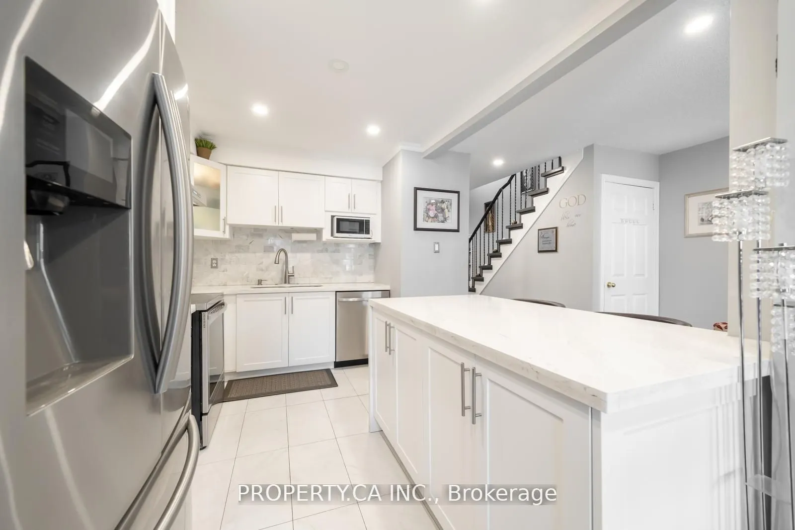 64 Dawson Crescent, #64