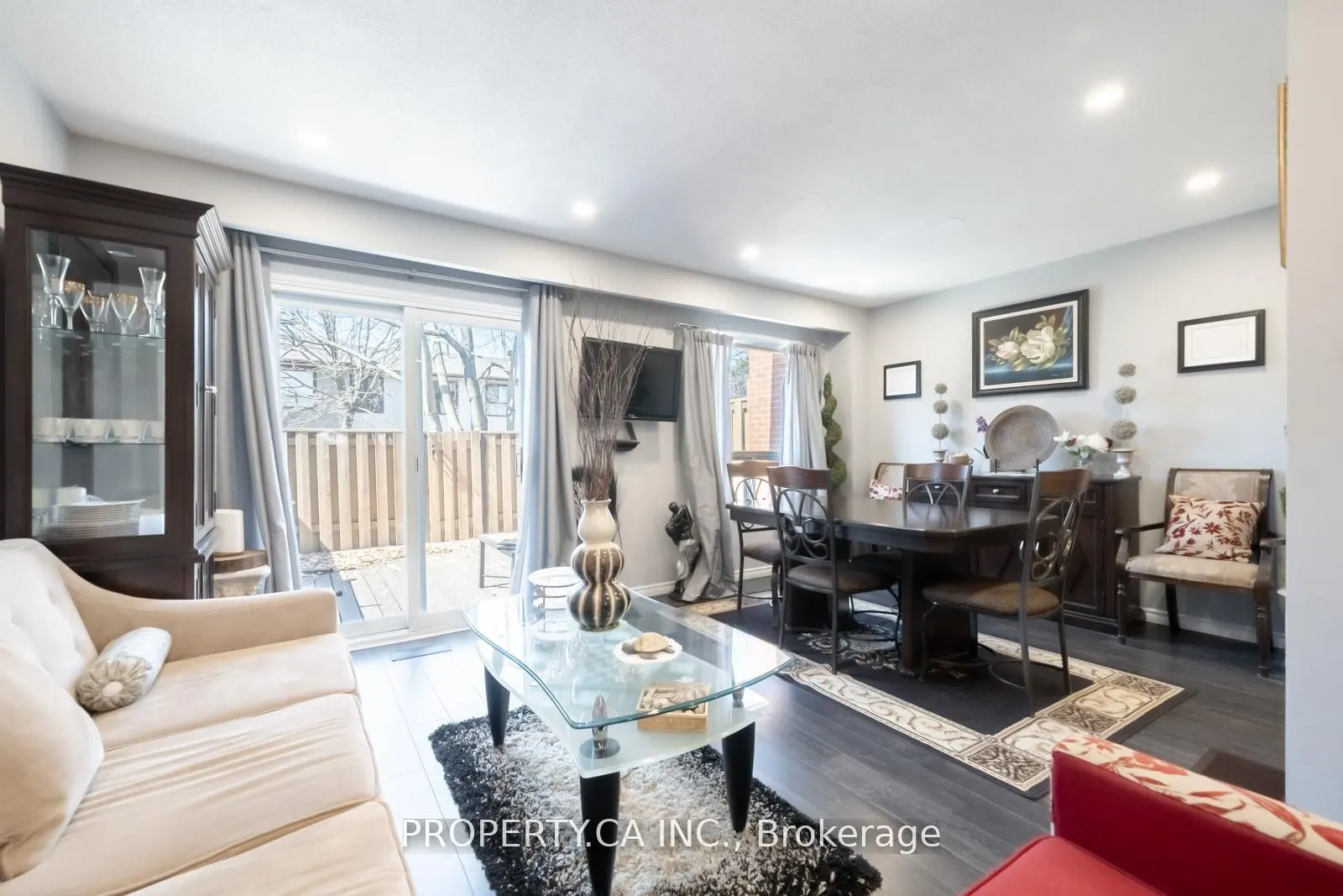 64 Dawson Crescent, #64