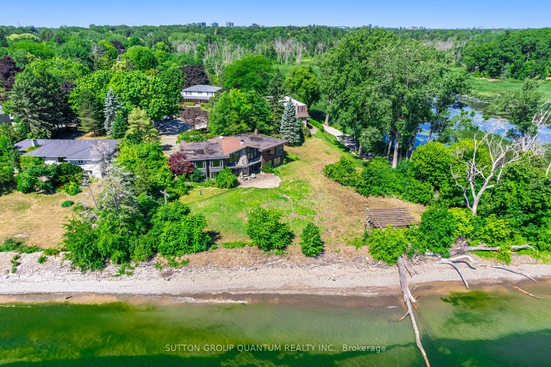 1390 Captain Court
