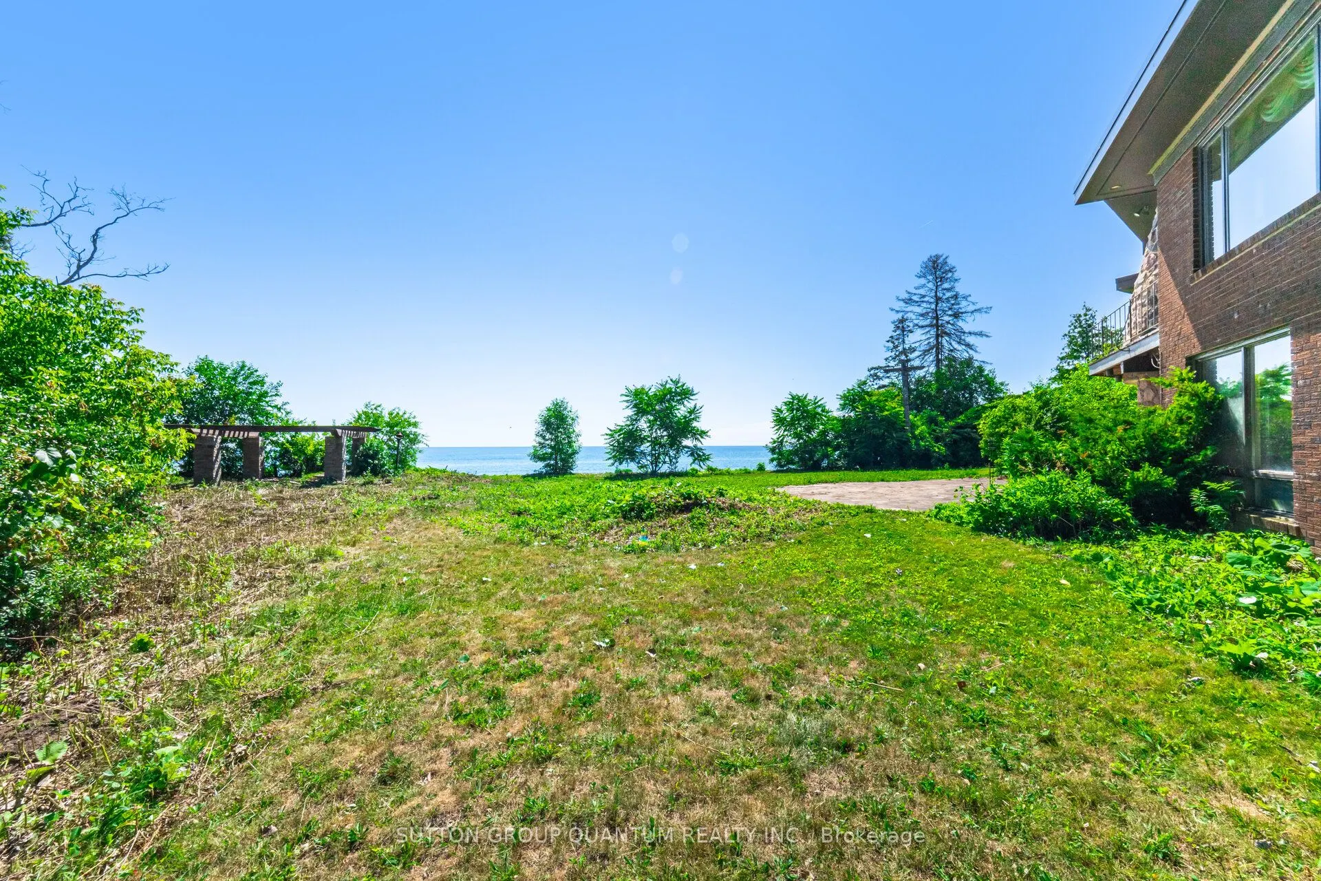 1390 Captain Court