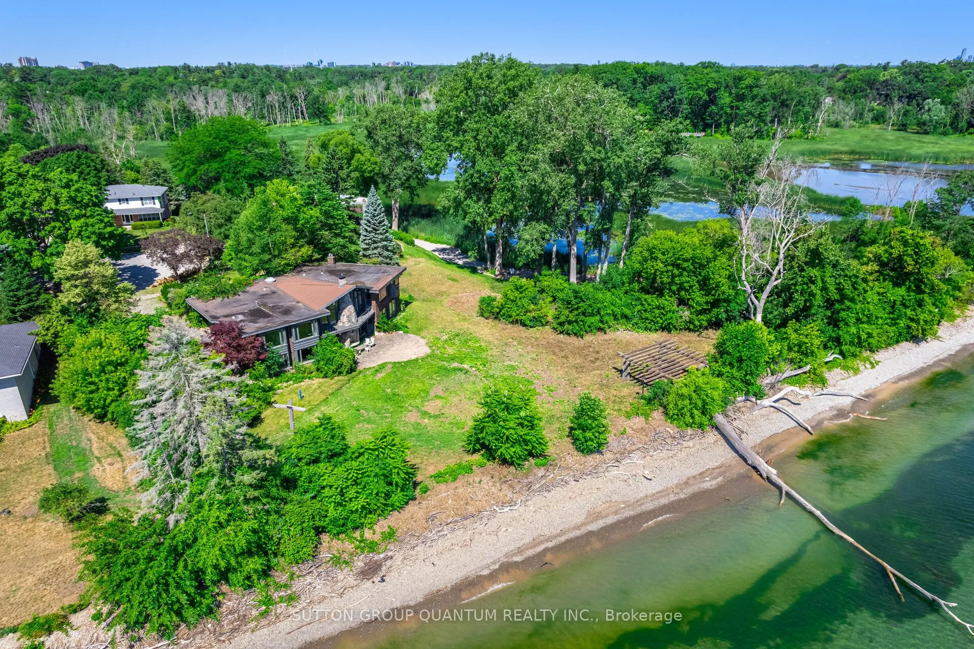 1390 Captain Court