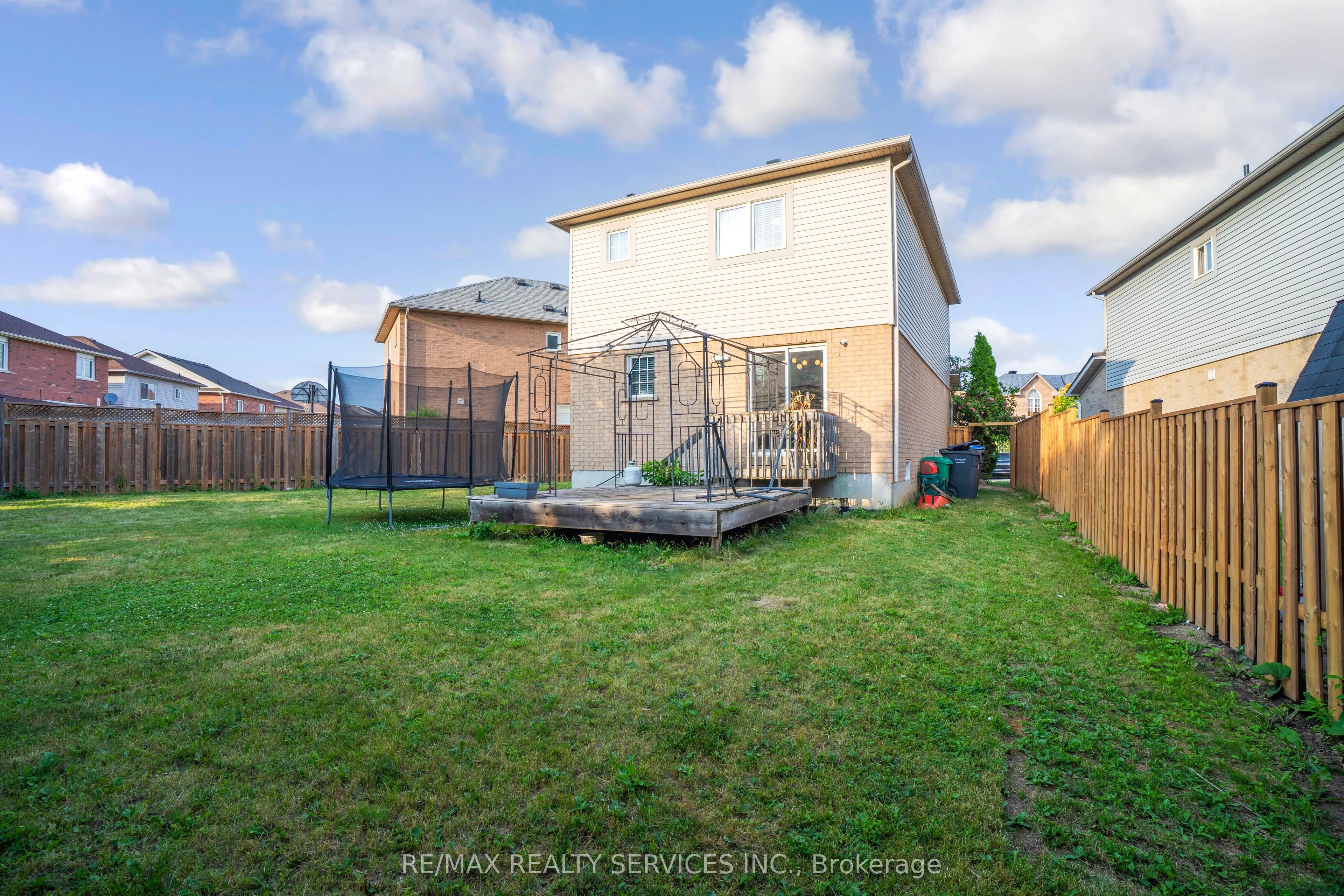 46 Oakmeadow Drive
