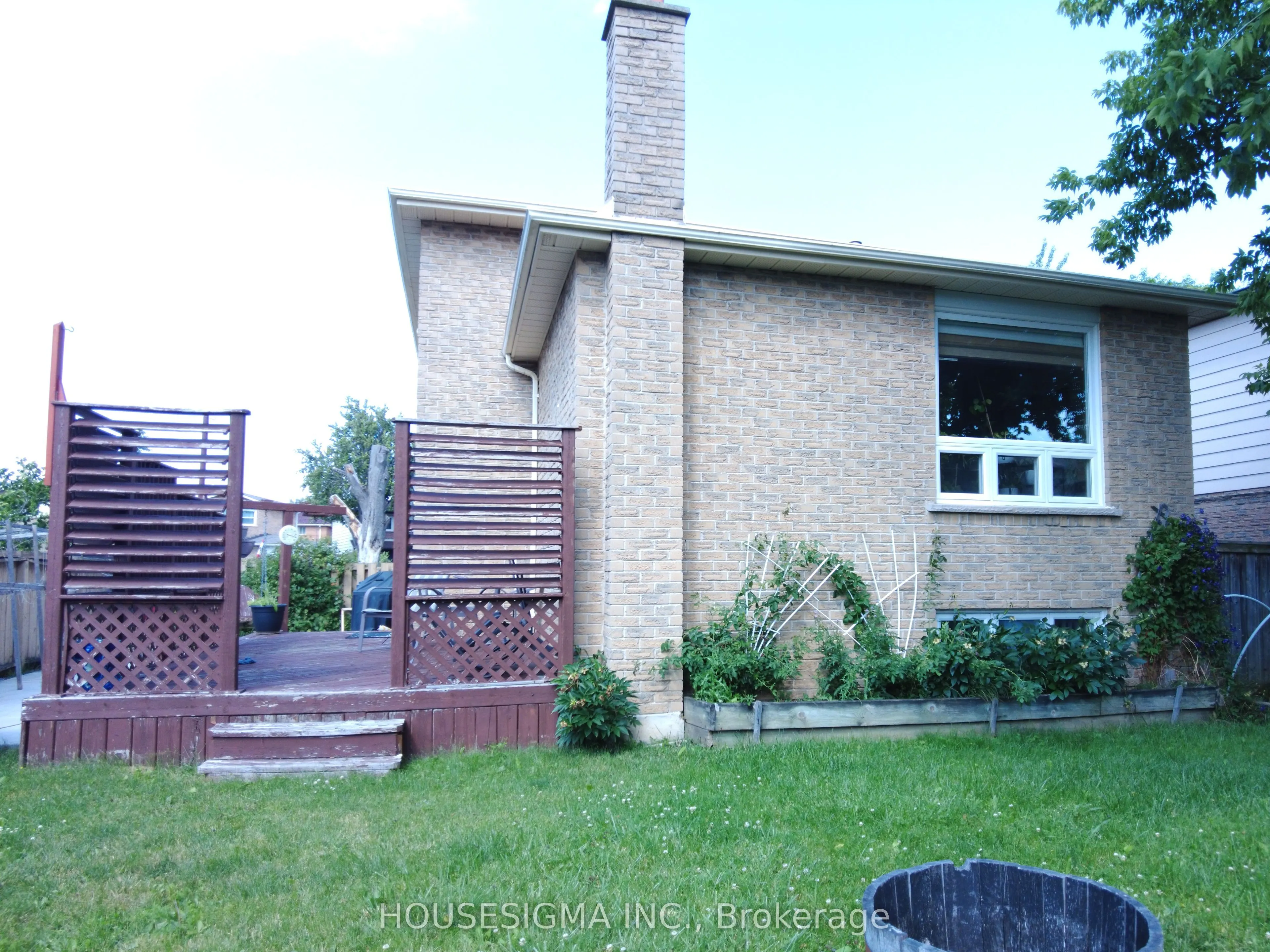 7059 Cordingley Crescent
