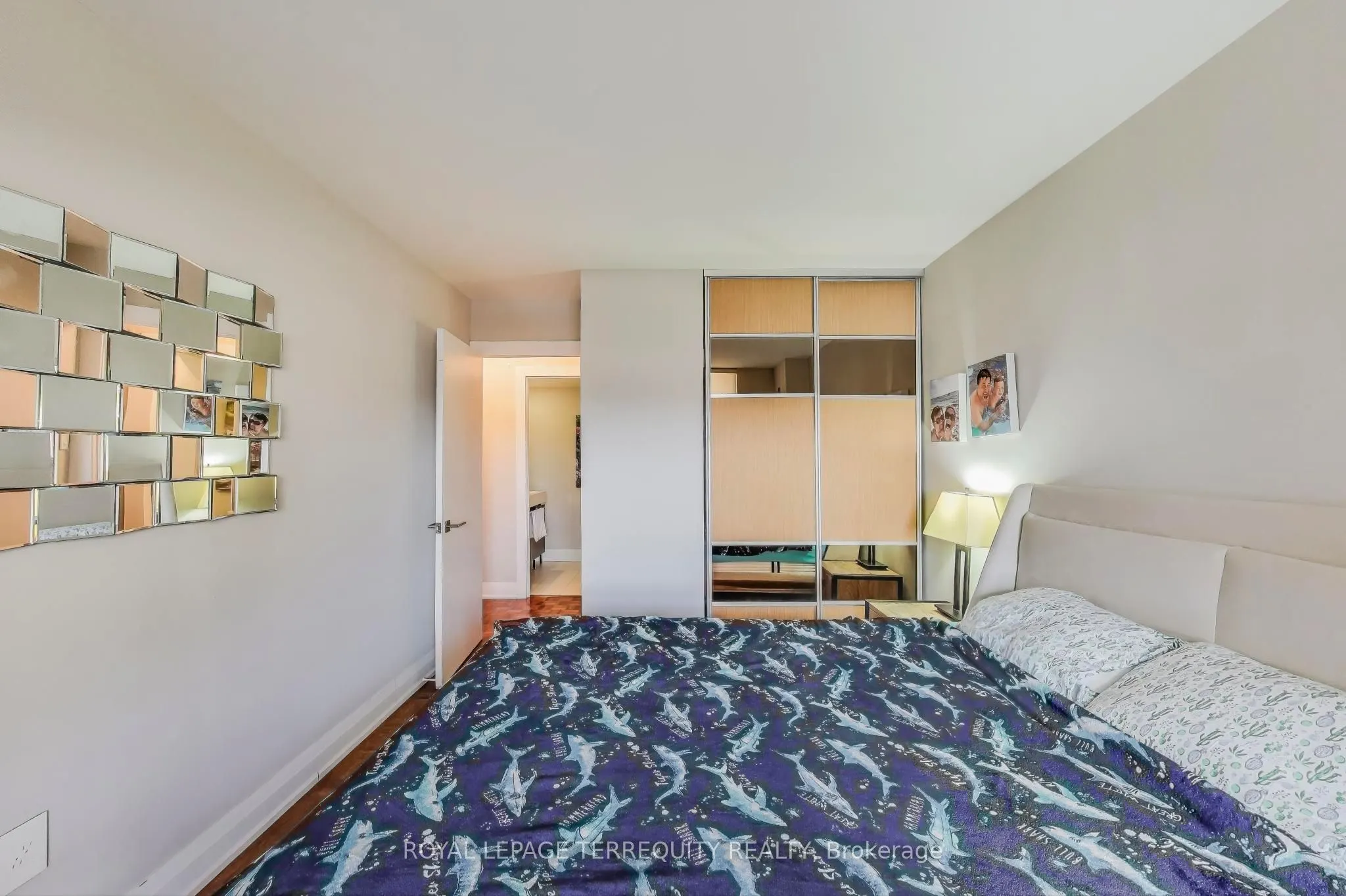 1515 Lakeshore Road E, #1510