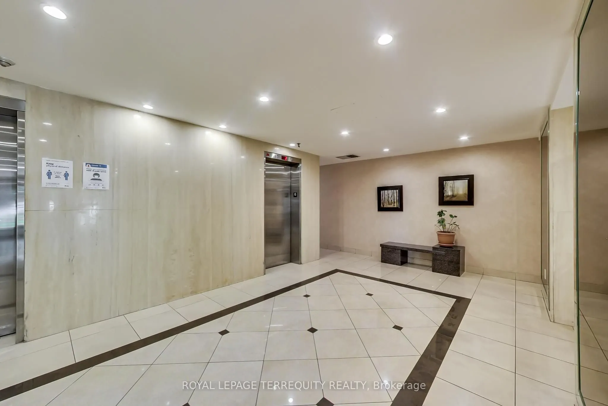 1515 Lakeshore Road E, #1510