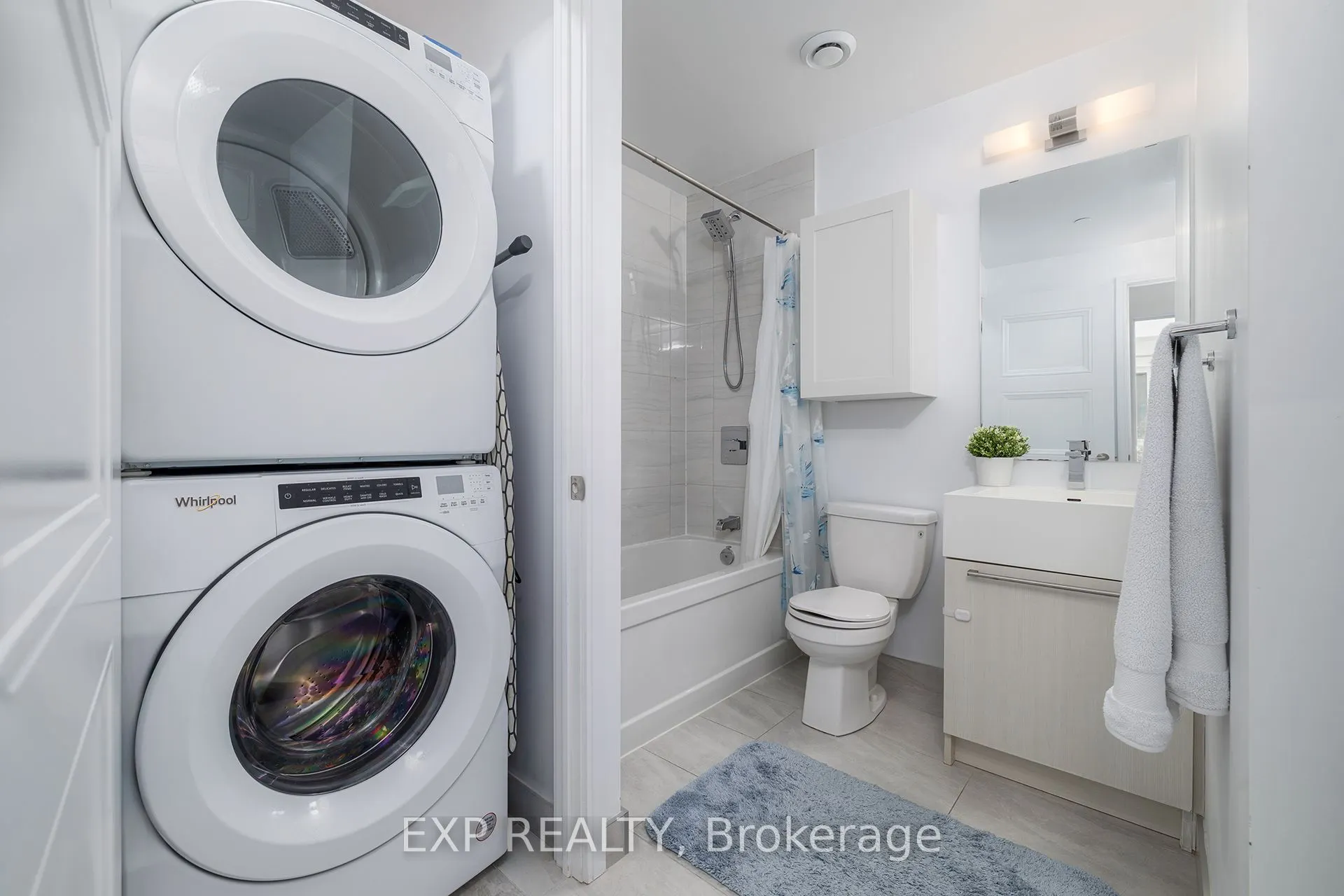 25 Neighbourhood Lane, #310