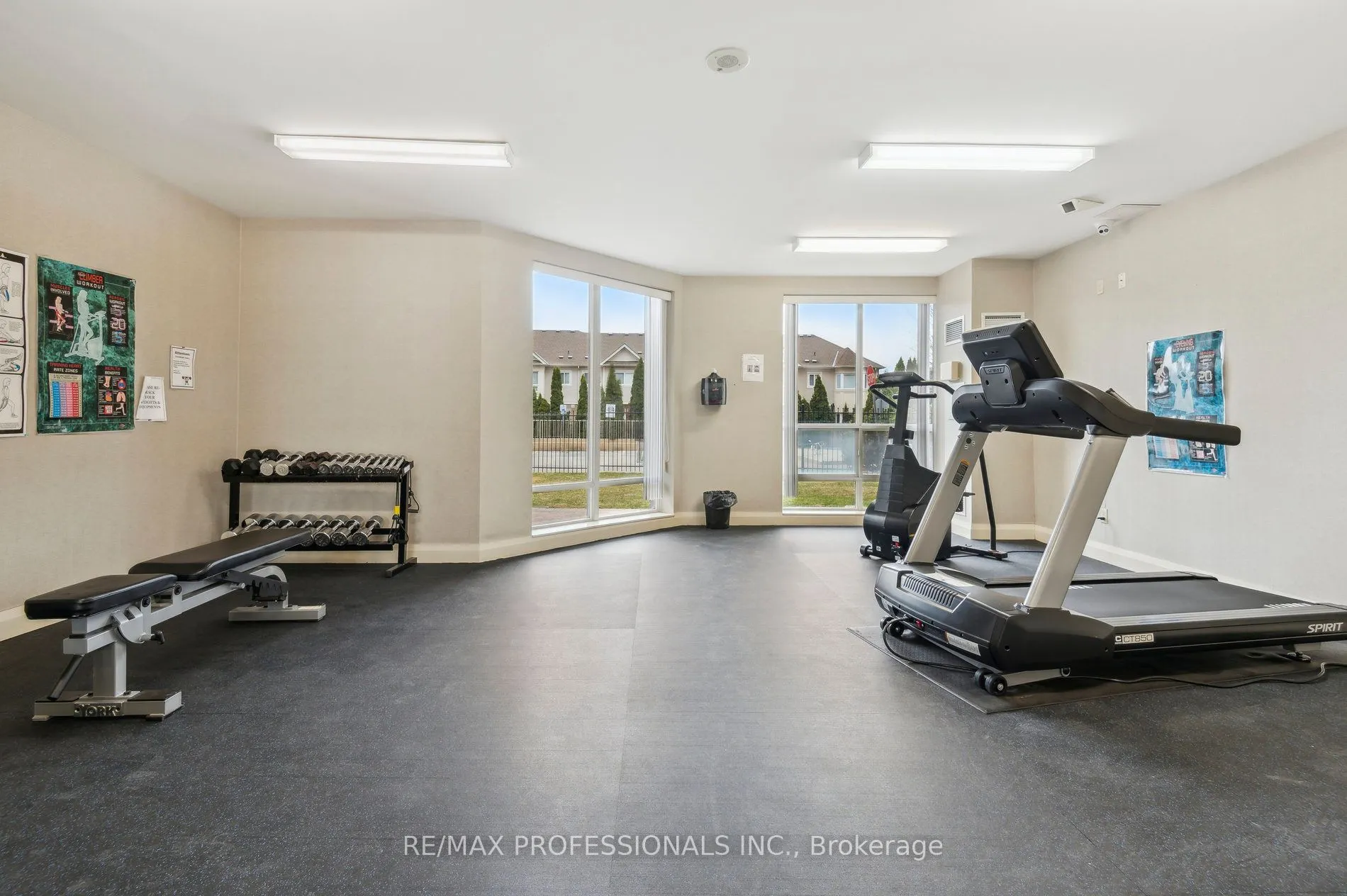 1140 Parkwest Place W, #103