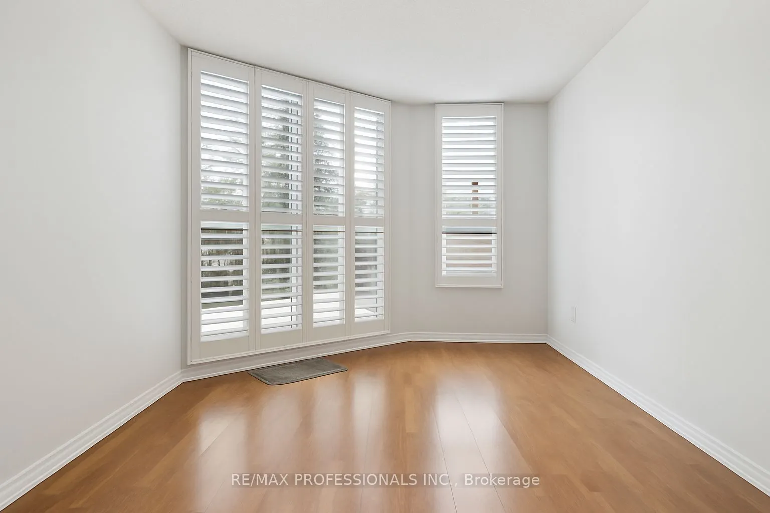 1140 Parkwest Place W, #103