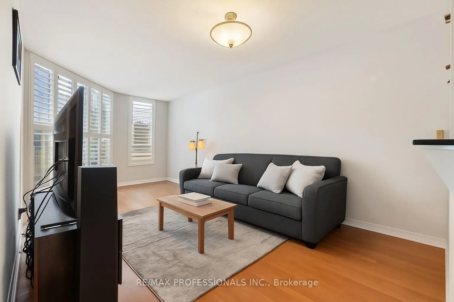 1140 Parkwest Place W, #103