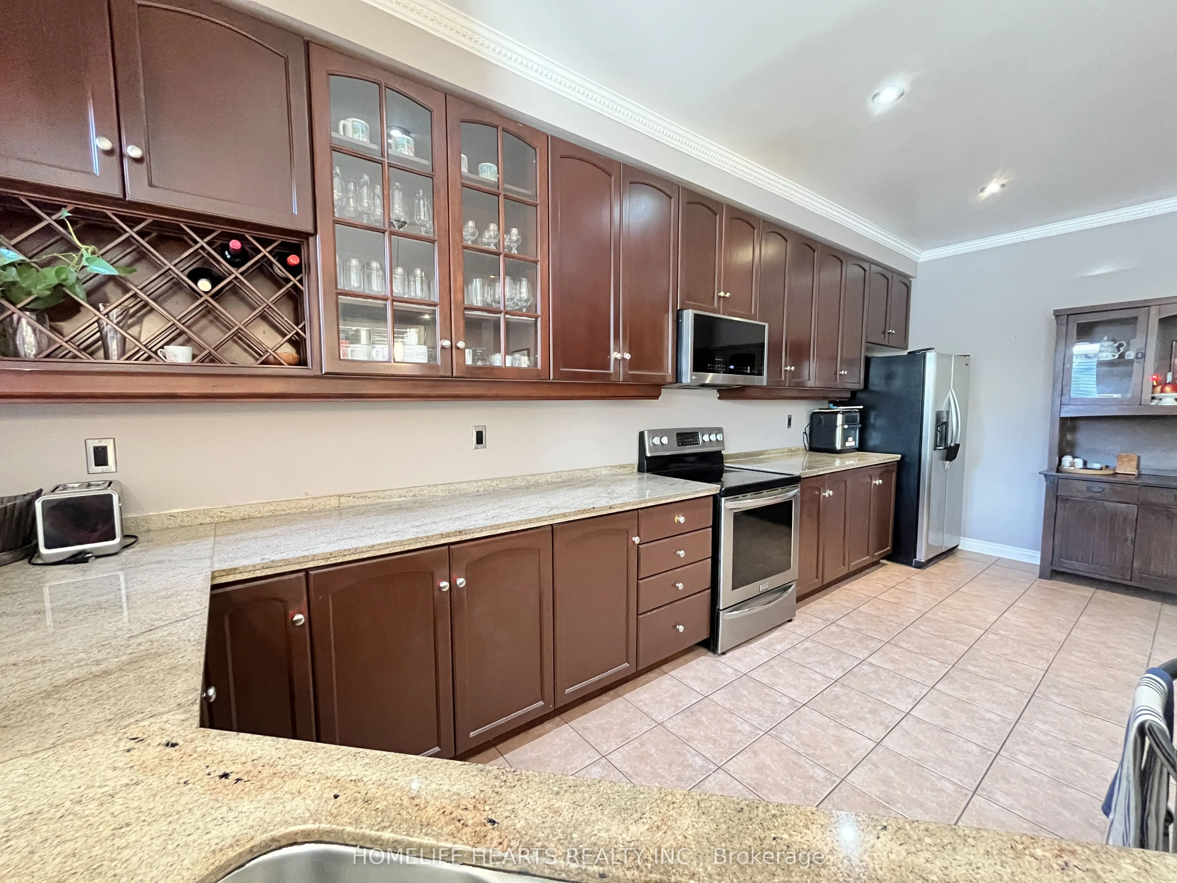 516 Lumberton Crescent