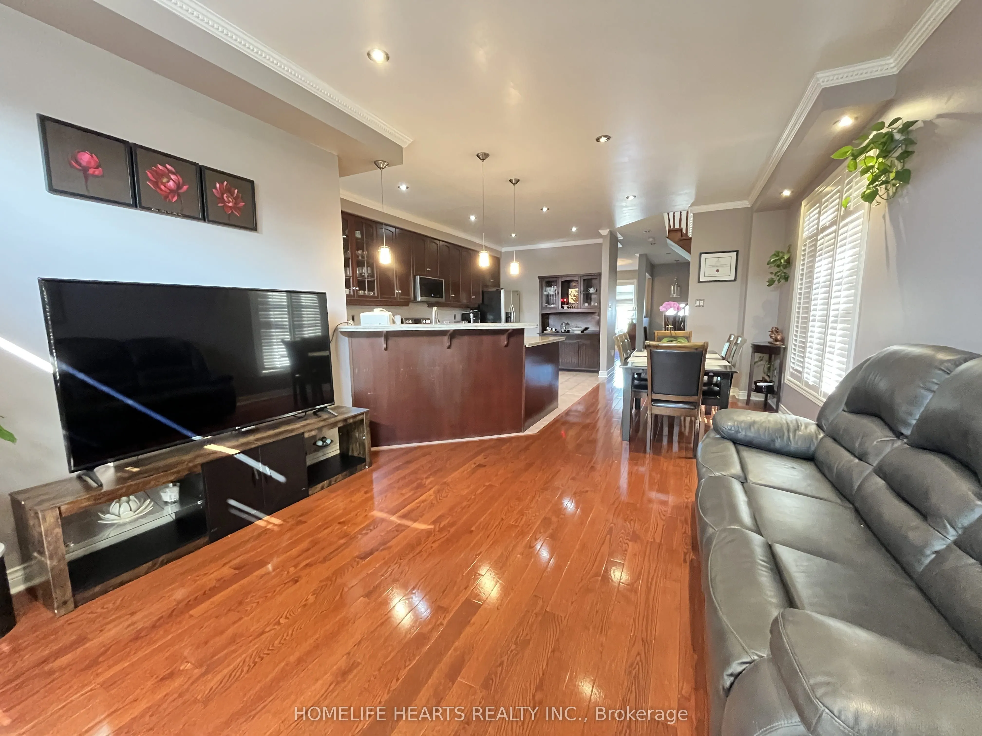 516 Lumberton Crescent