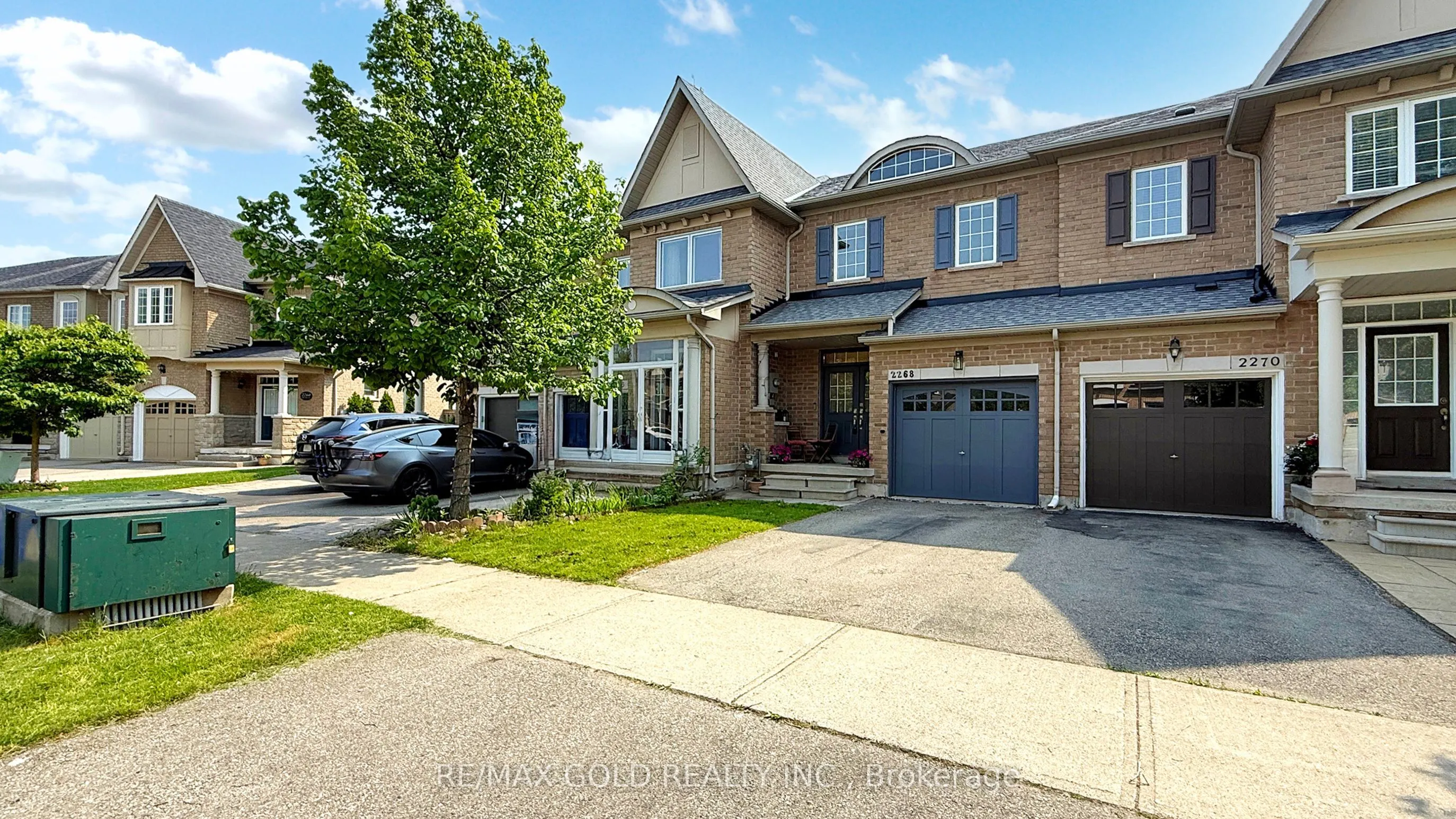 2268 Stone Glen Crescent