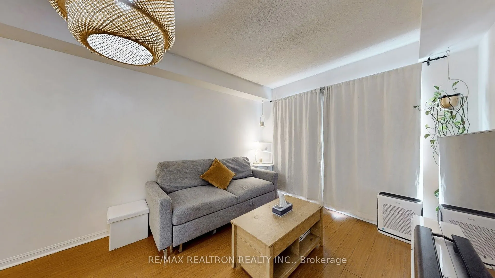 3041 Finch Avenue W, #2052
