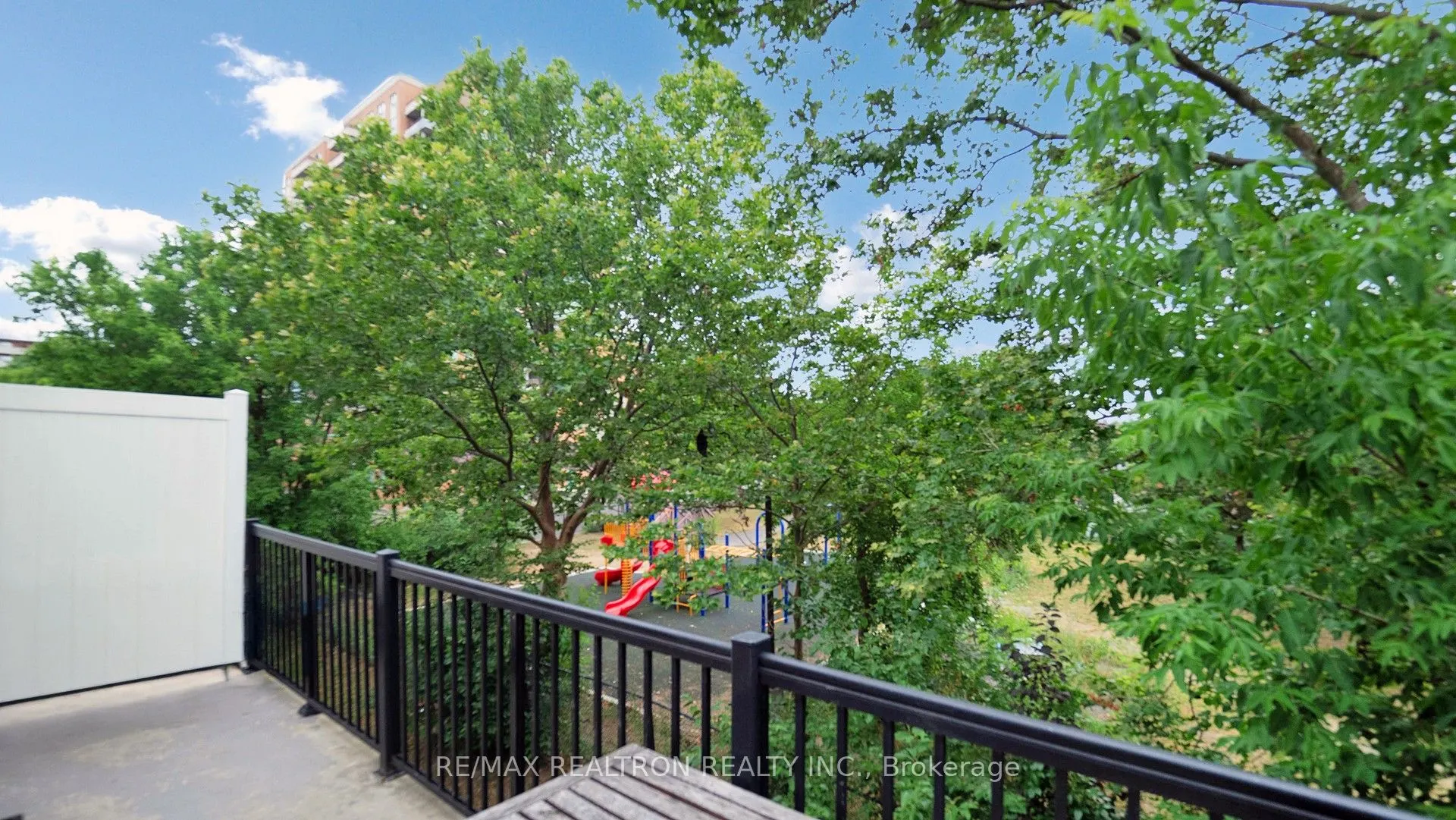 3041 Finch Avenue W, #2052
