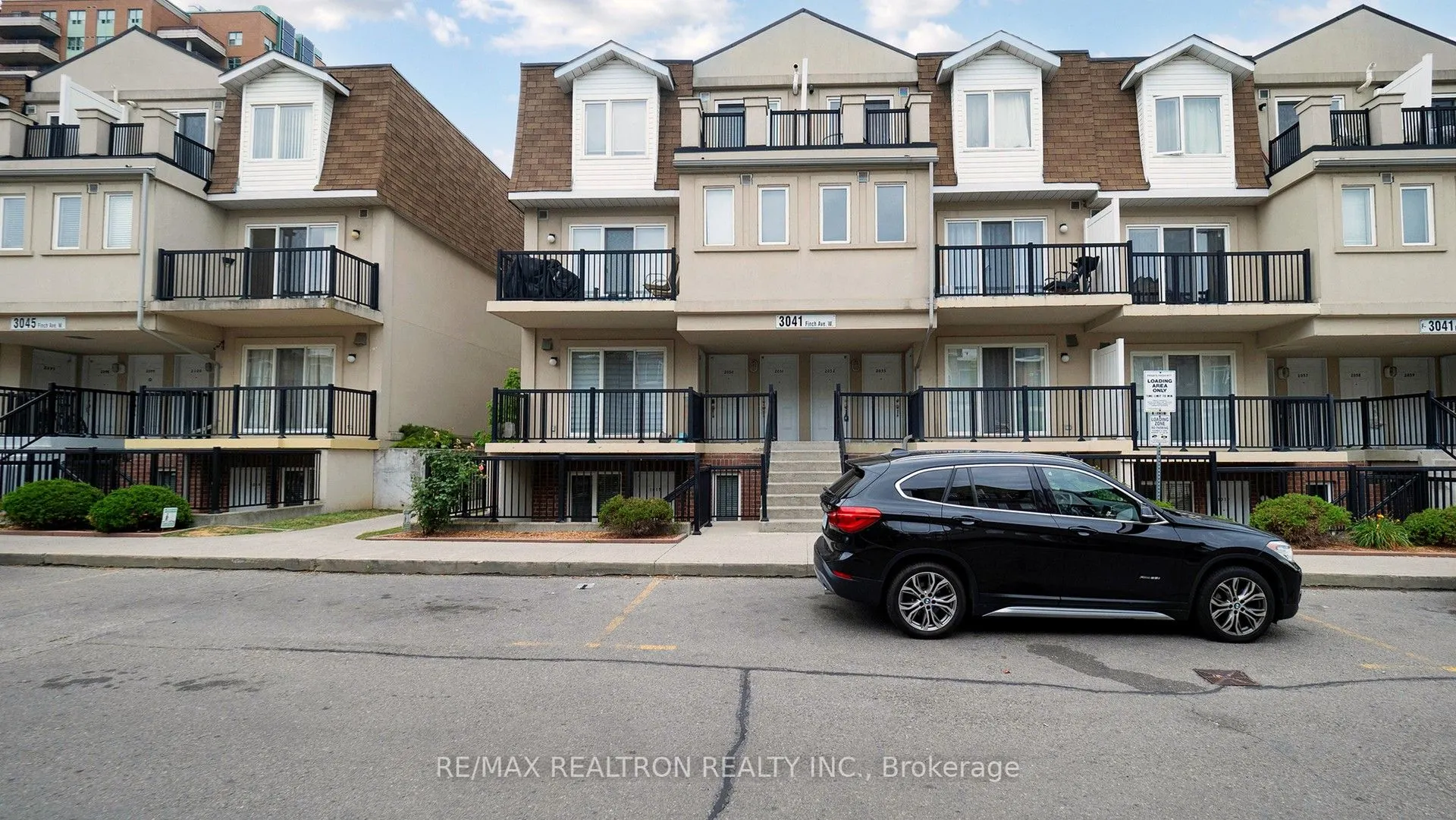 3041 Finch Avenue W, #2052