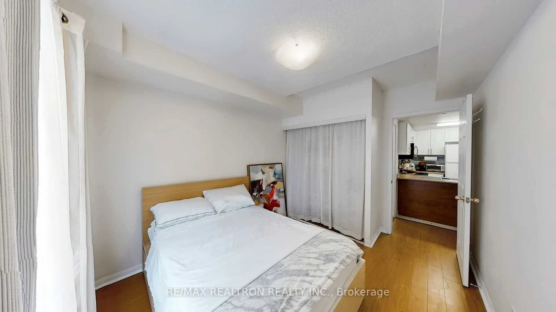 3041 Finch Avenue W, #2052