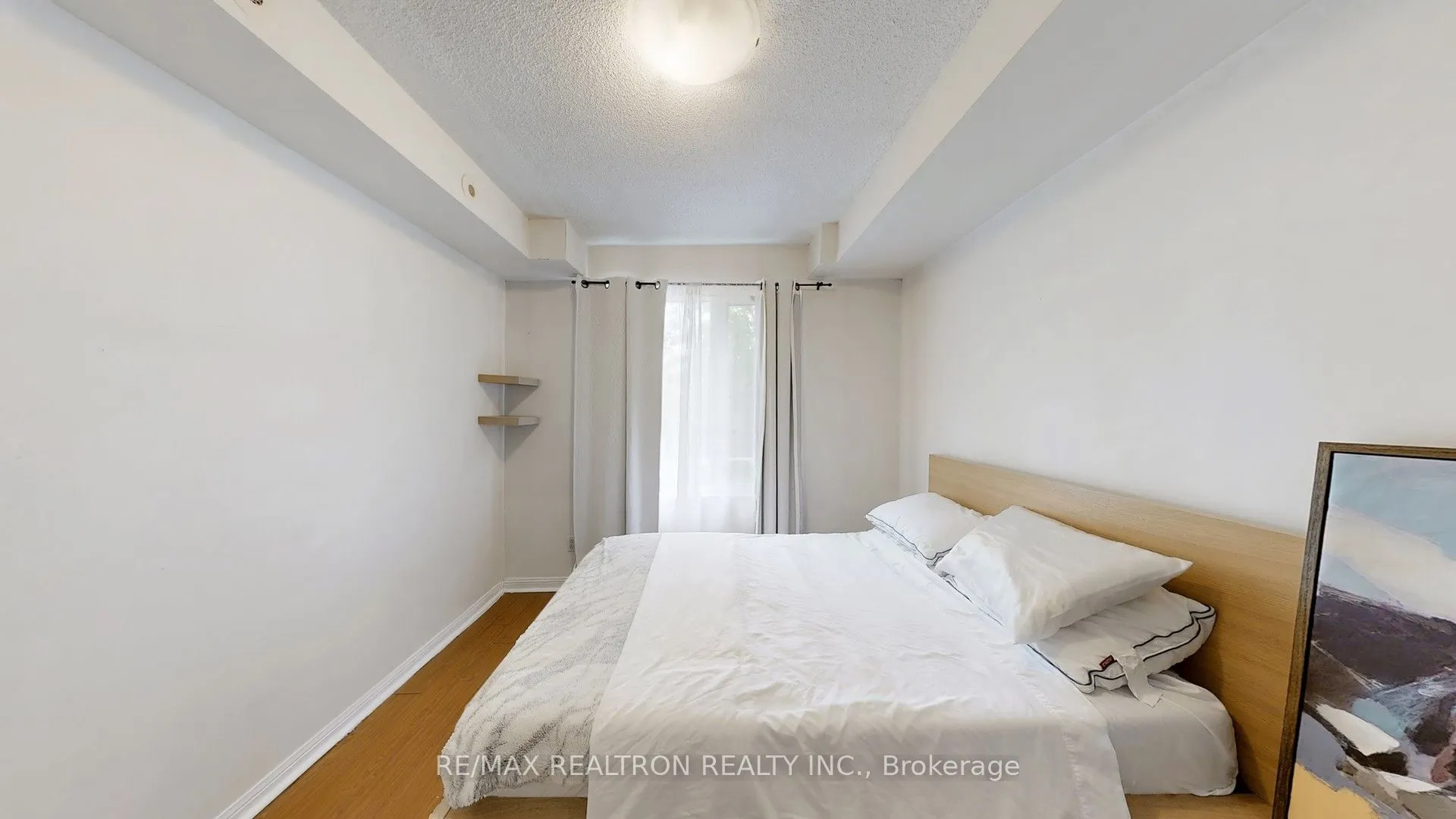 3041 Finch Avenue W, #2052