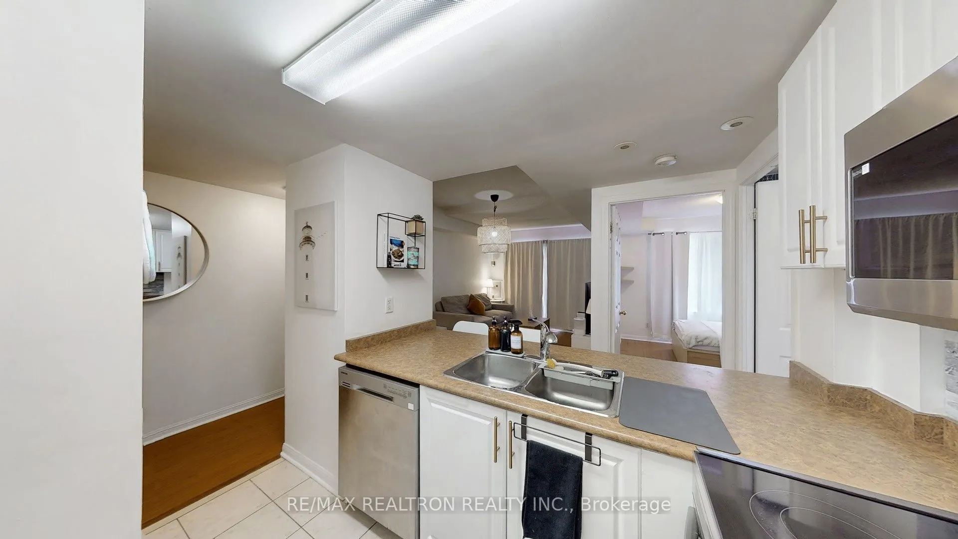 3041 Finch Avenue W, #2052