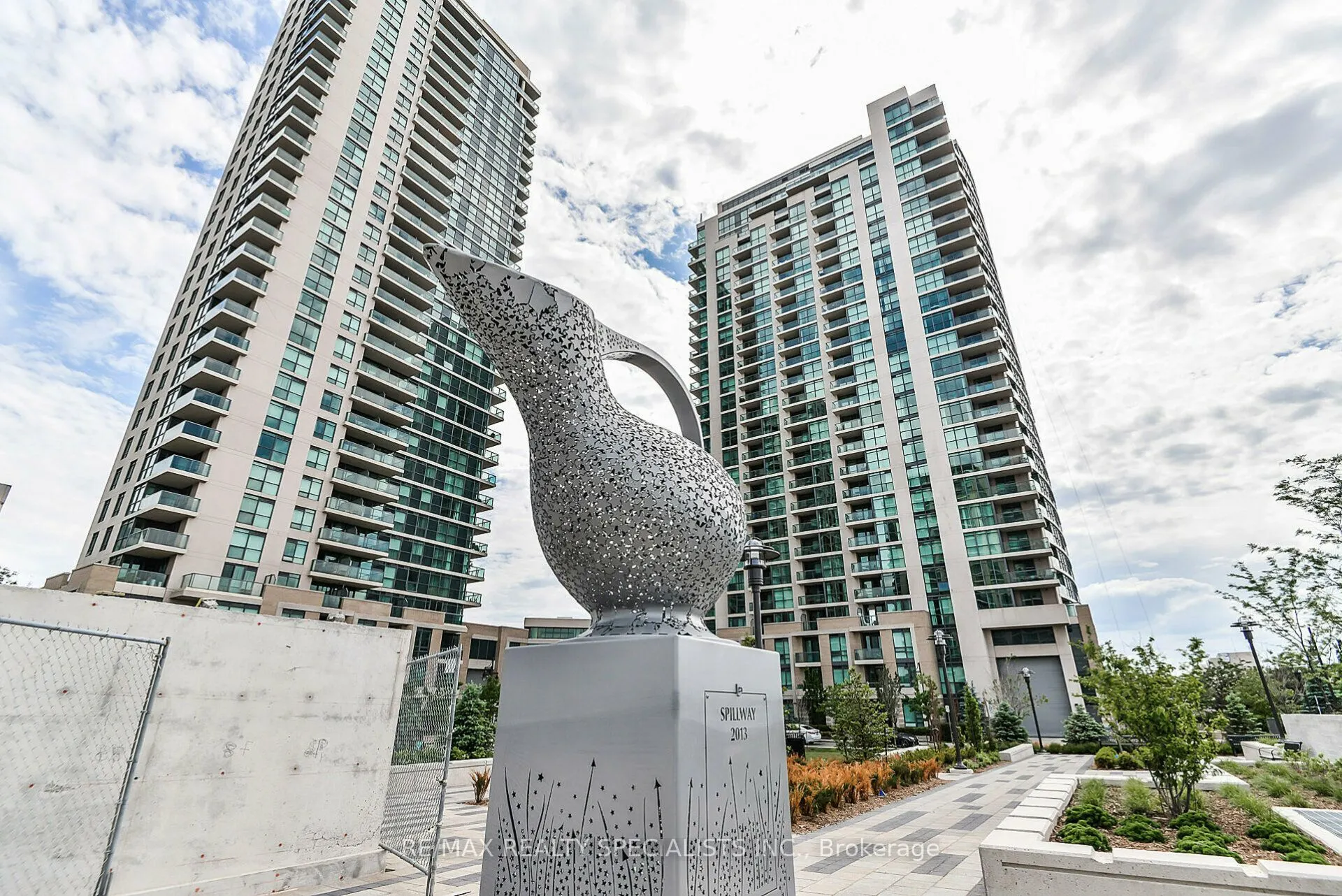 235 Sherway Gardens Road, #1609