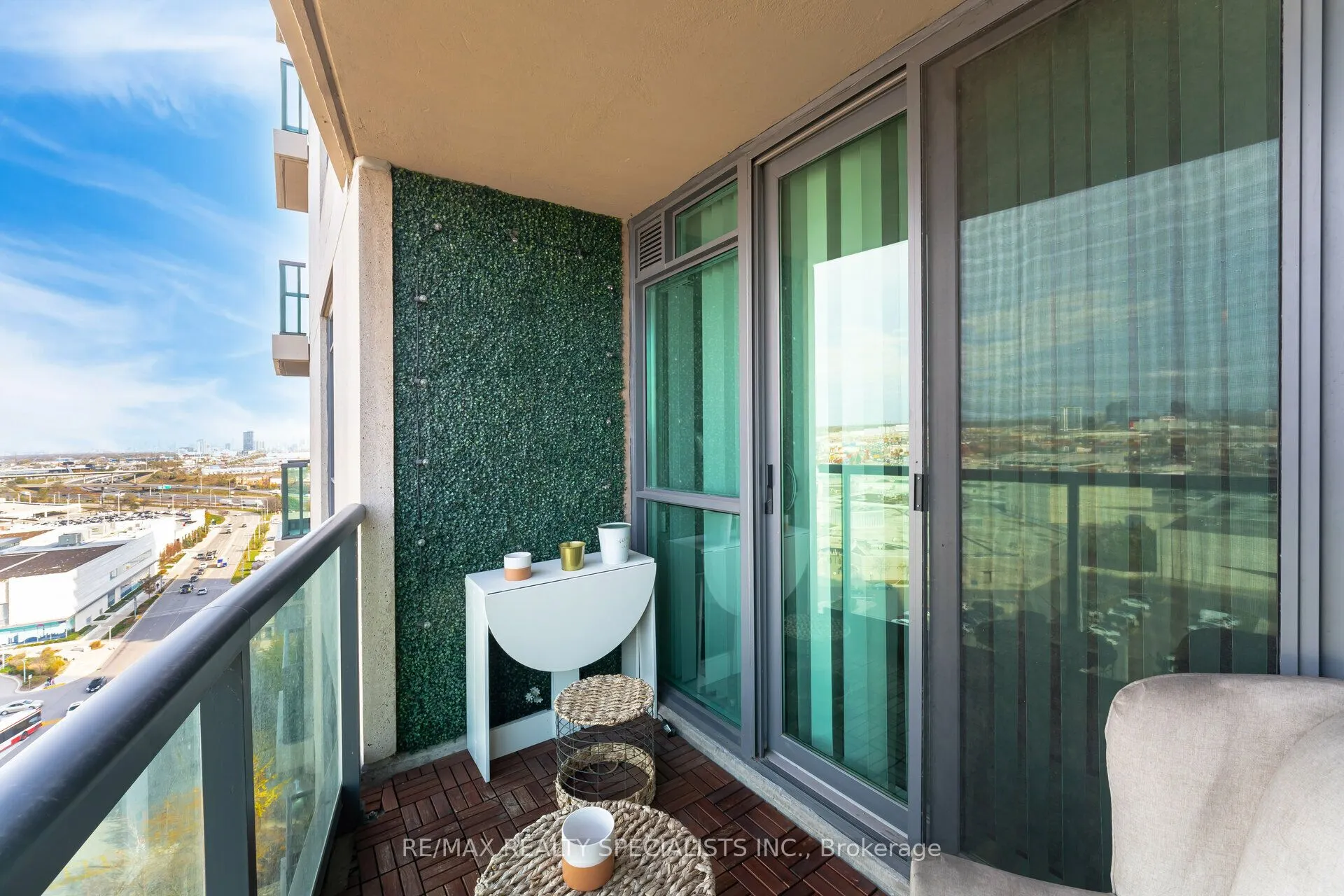 235 Sherway Gardens Road, #1609