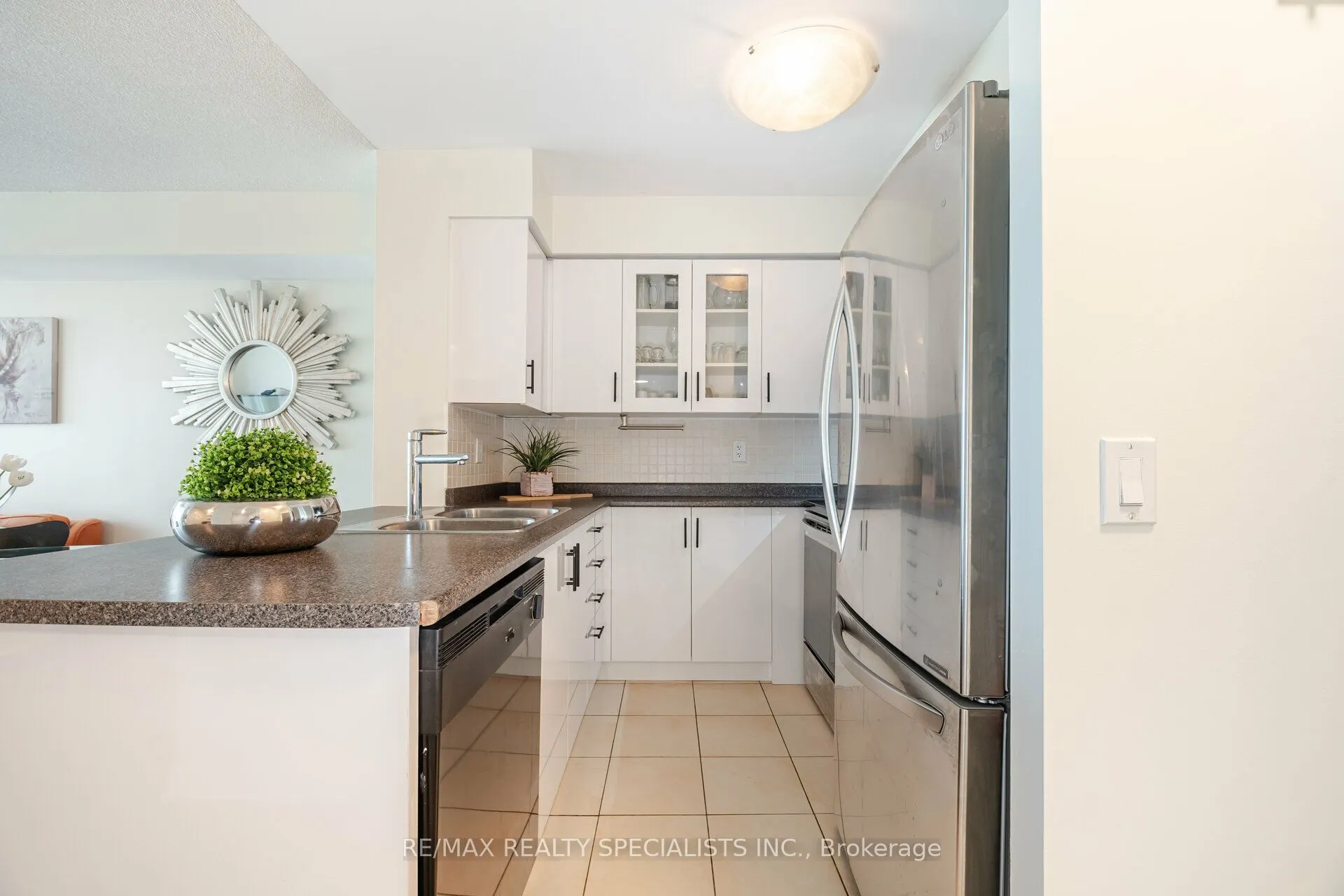 235 Sherway Gardens Road, #1609