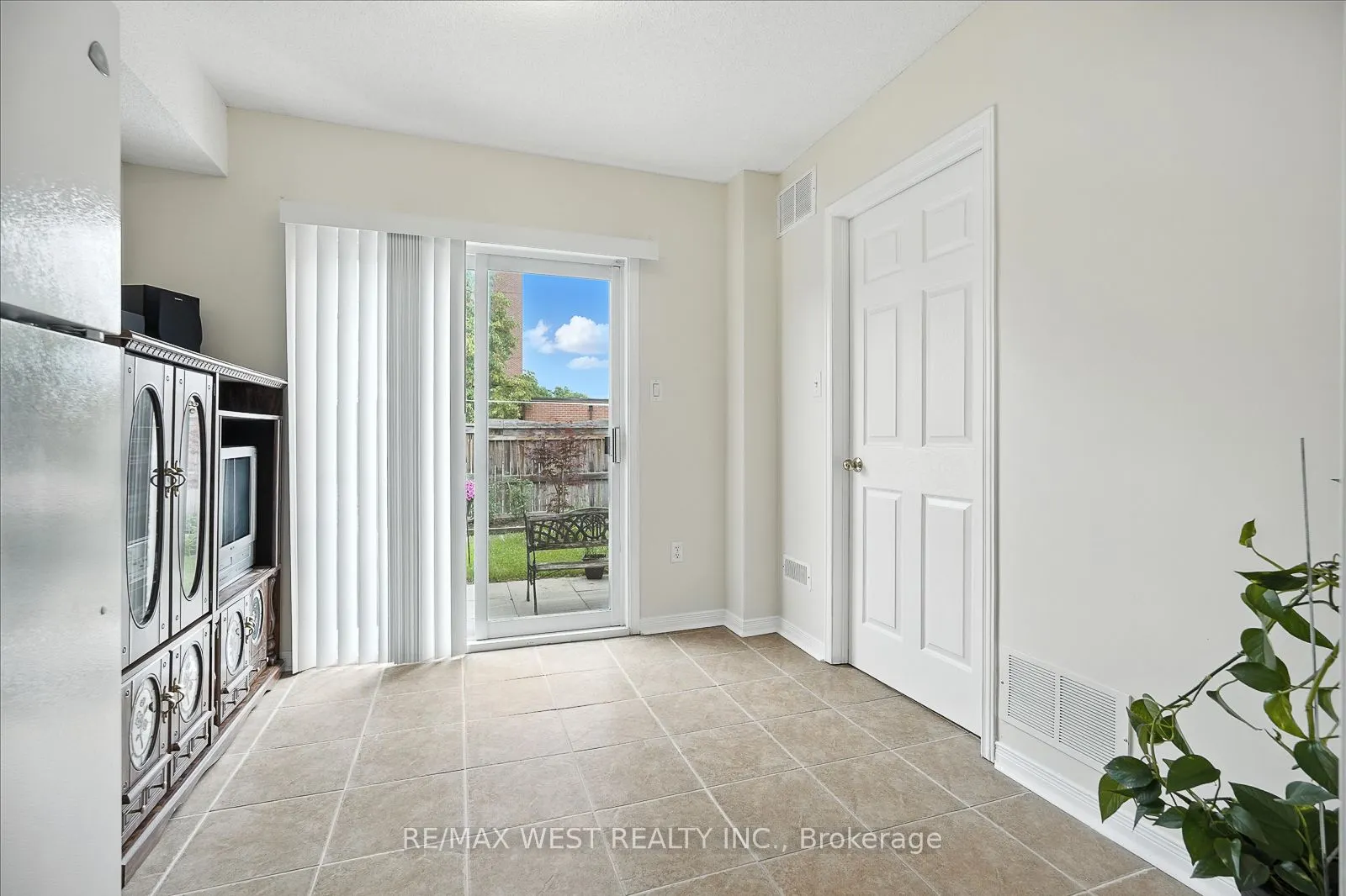 7035 Rexwood Road, #5