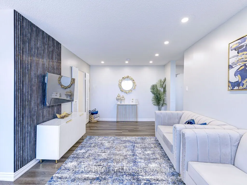 2929 Aquitaine Avenue, #1209
